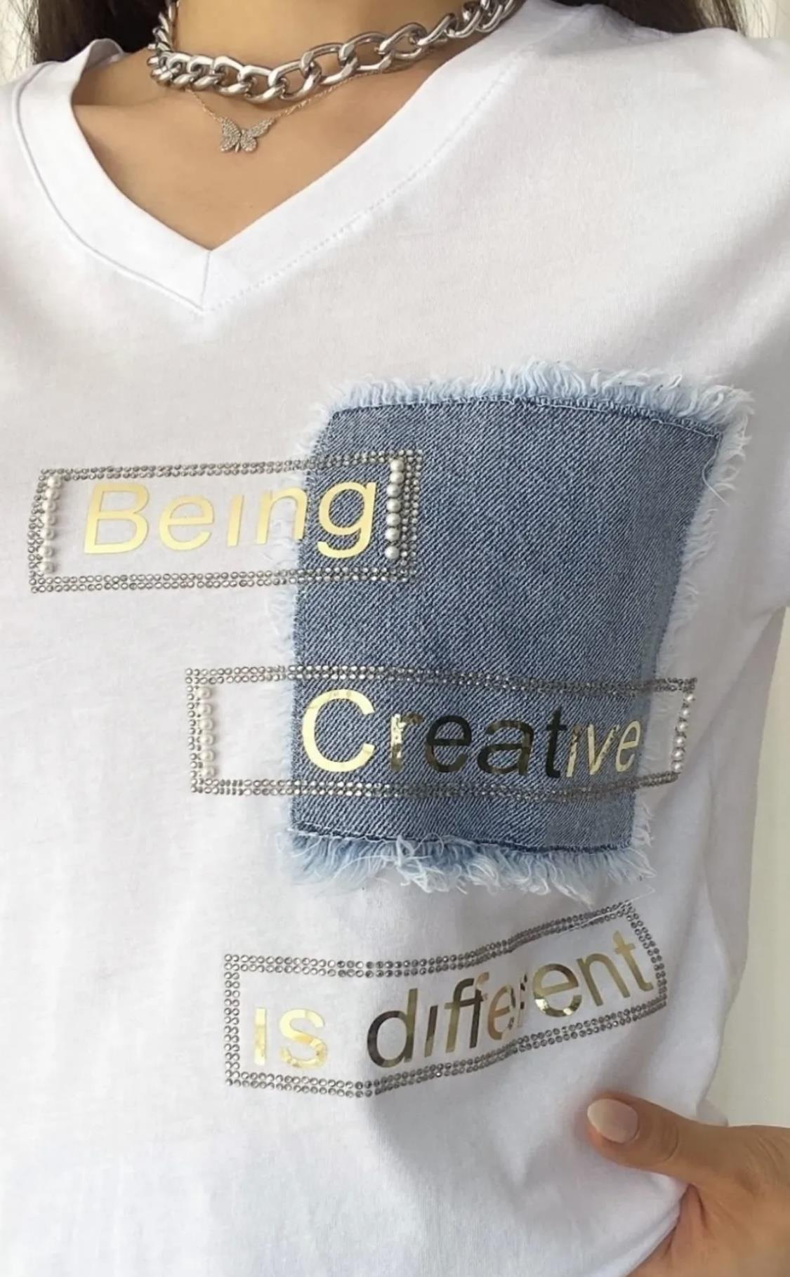%100 Pamuk Cebi Kot ve İnci Detaylı Pamuk Tişört Slogan ve Varak Baskılı T-Shirt