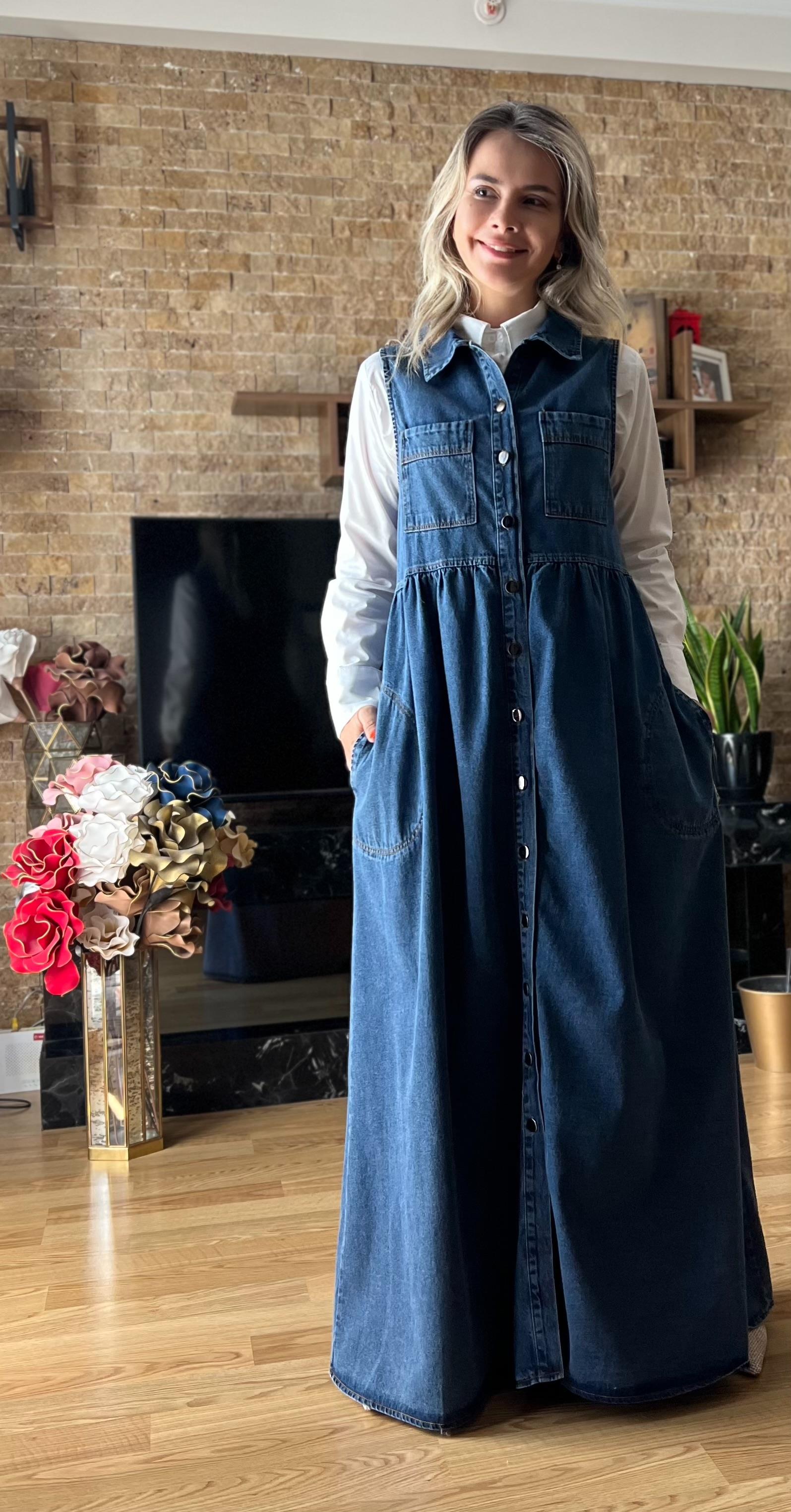 Kadın Kolsuz Düğmeli Cepli Kot Jile Elbise – Mevsimlik Denim Boydan Düğmeli