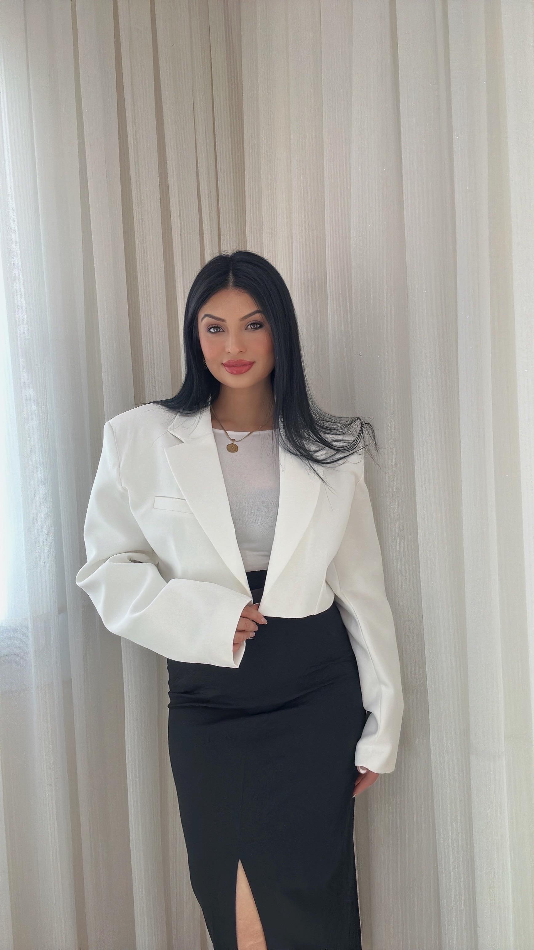 Chloe Vatkalı Beyaz Mini Blazer Ceket