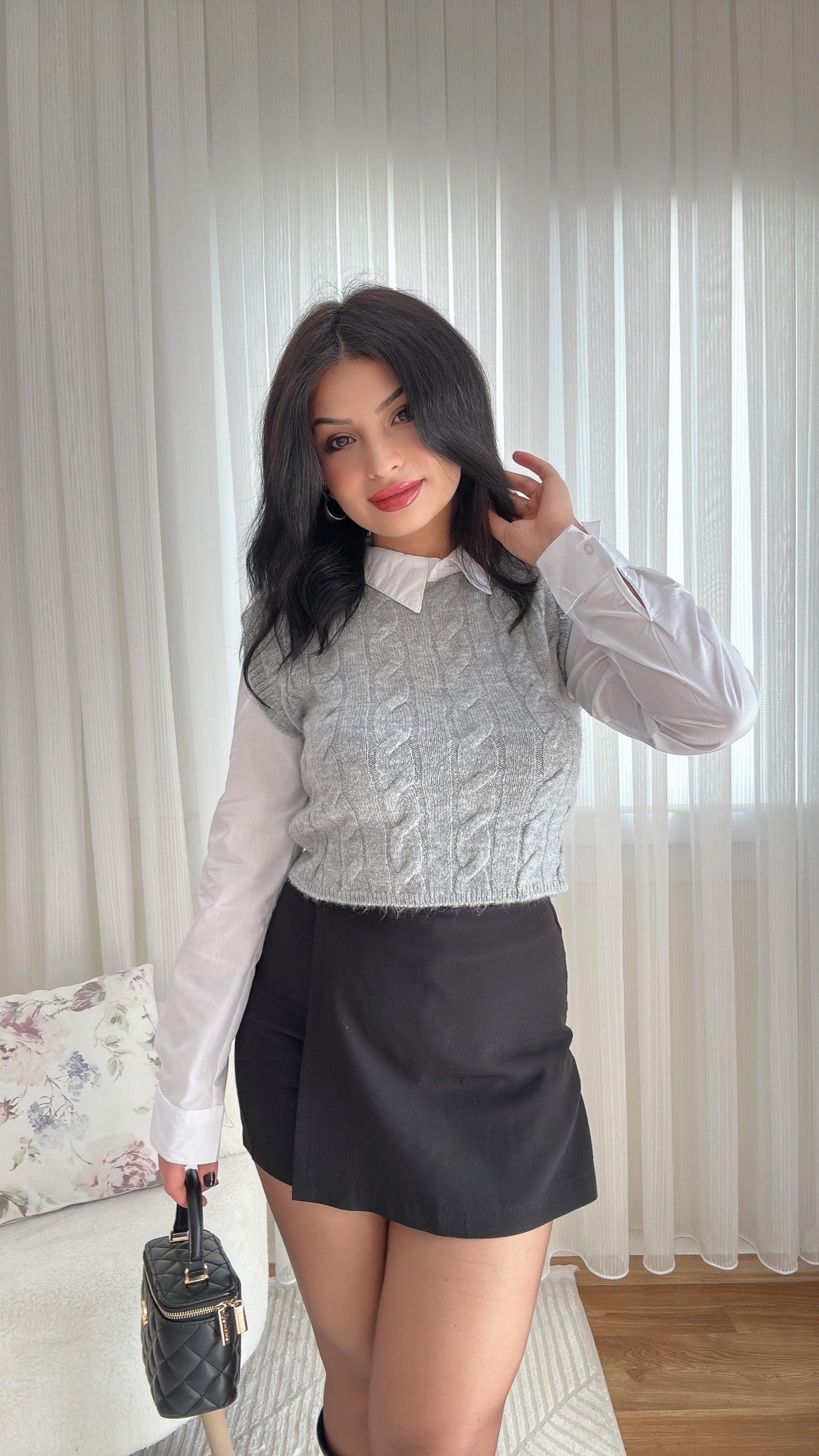 Gömlek Detaylı Gri Triko