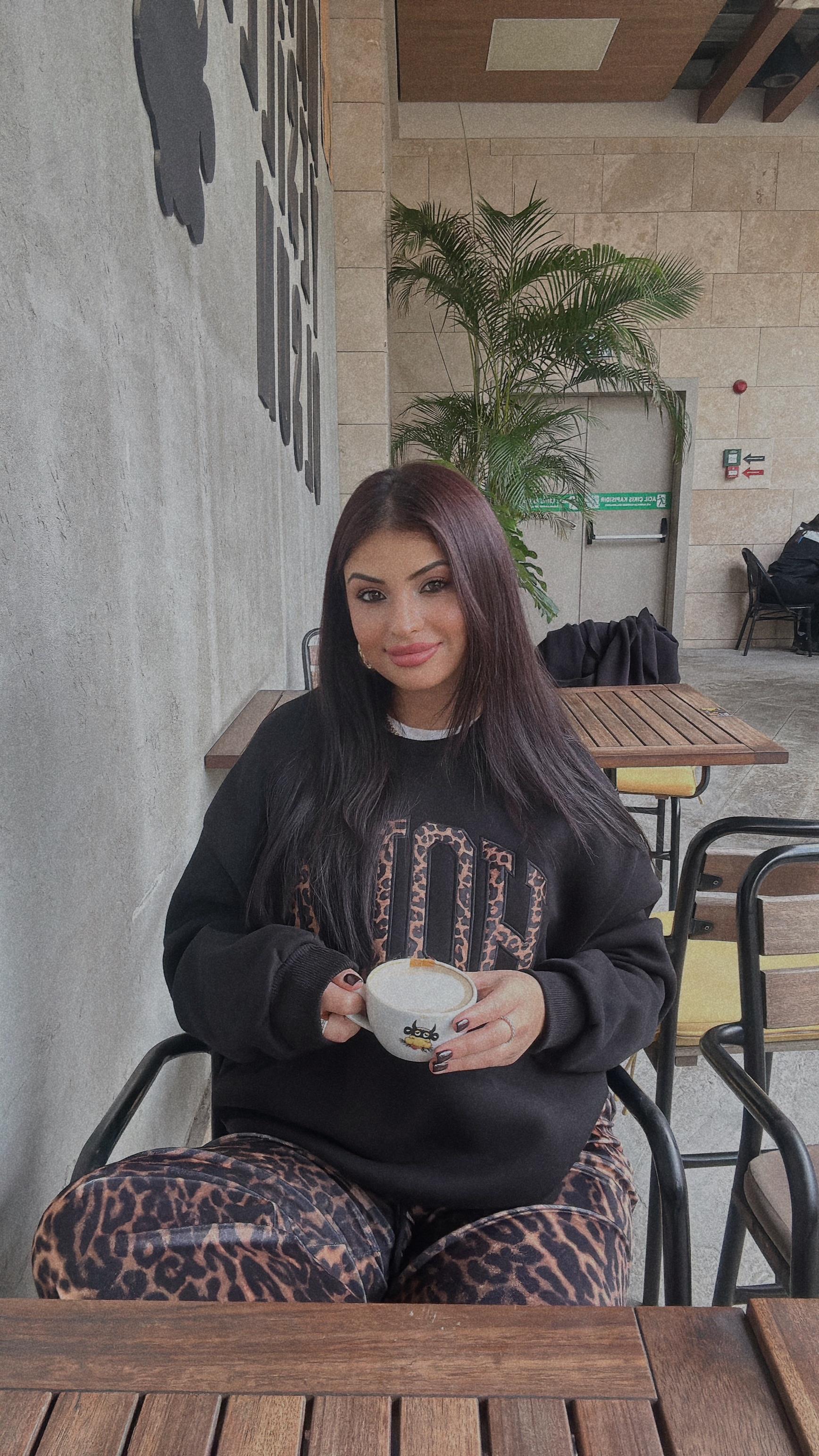 Hola Leopar Geçişli Siyah Sweat