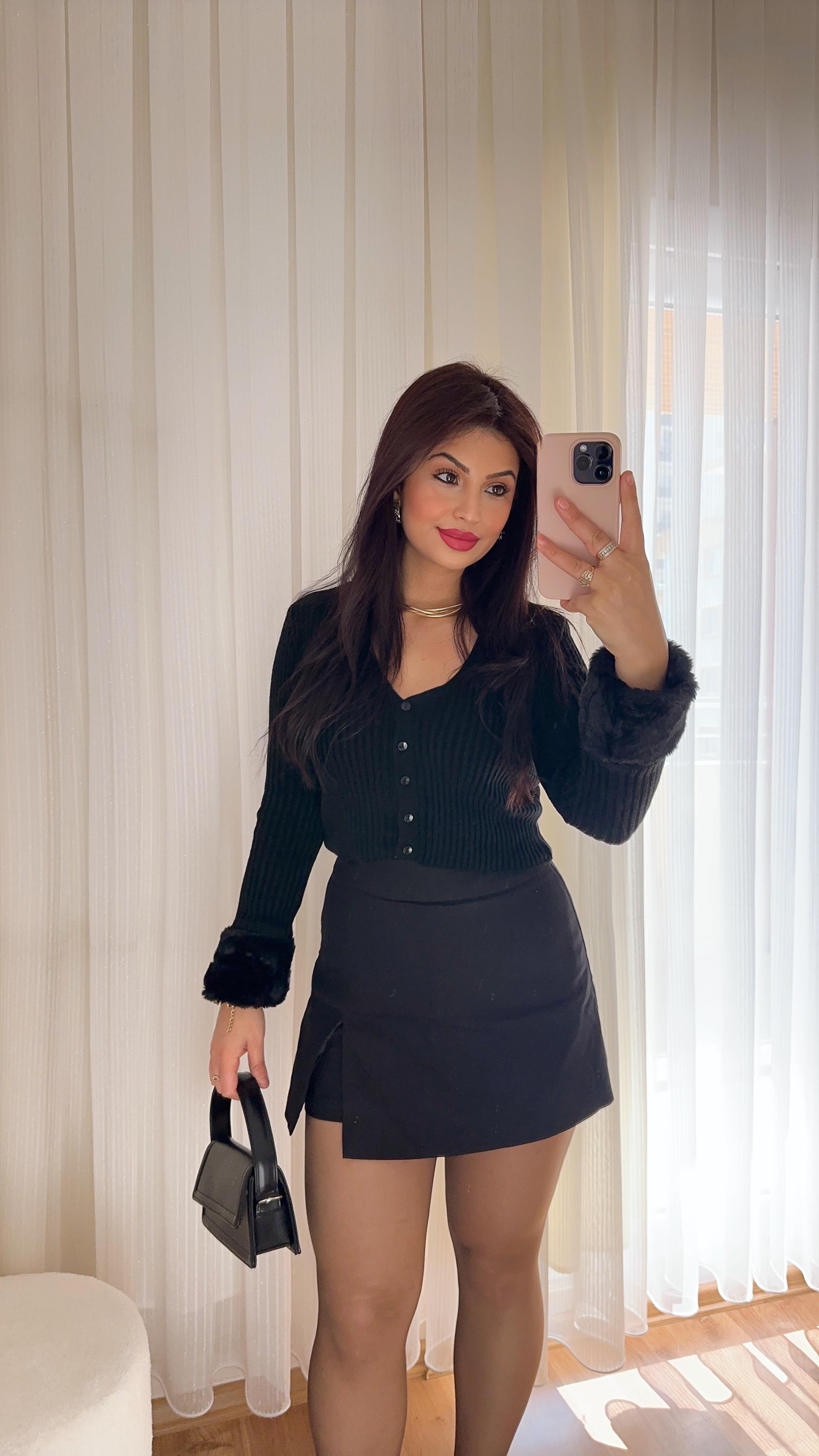 Lexi Kolları Peluş Siyah Hırka
