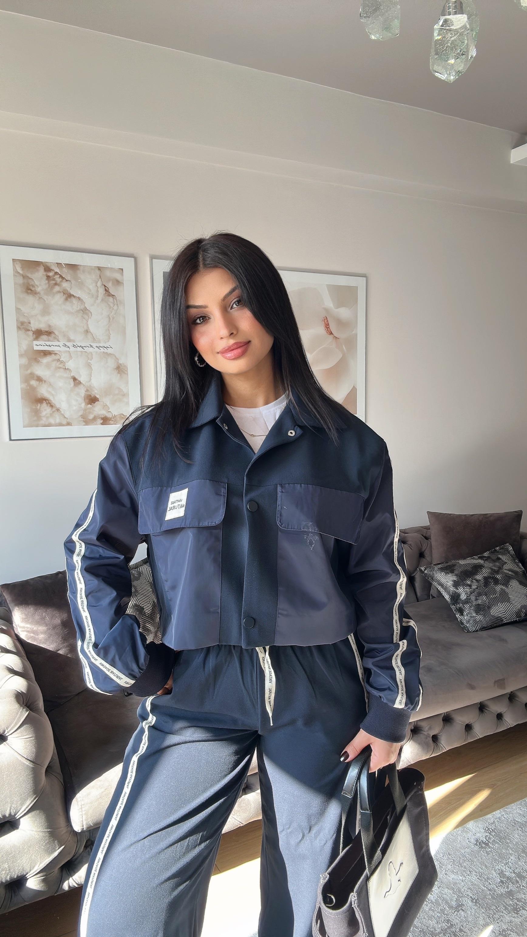 Matchli Etiket Detaylı Ceket