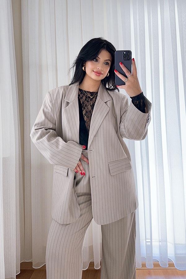 İnce Çizgili Oversize Blazer Ceket - Bej