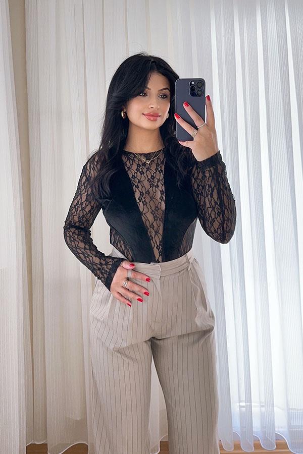 Kadife Detaylı Dantel Bodysuit