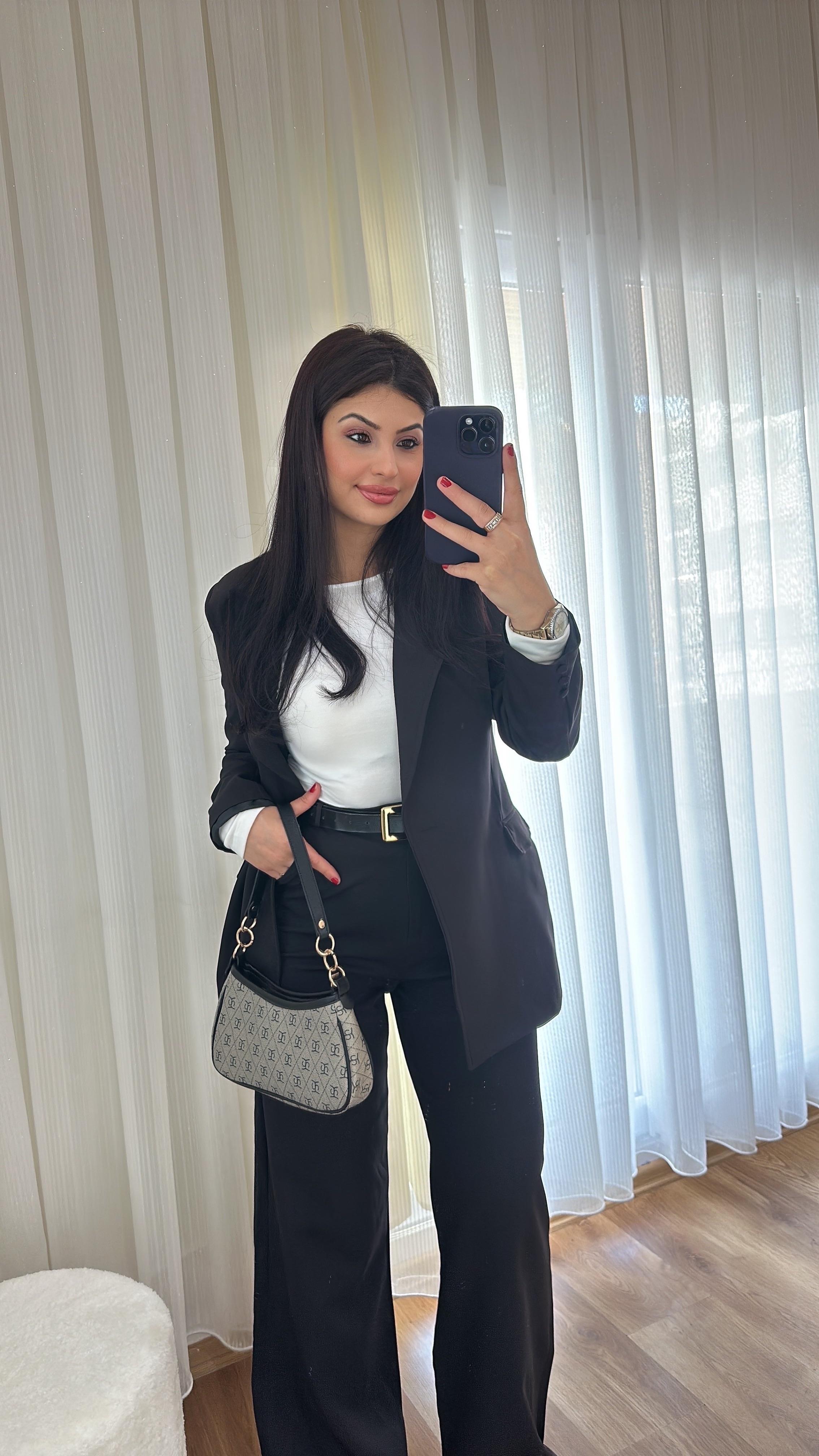 Kelsa Siyah Blazer Takım