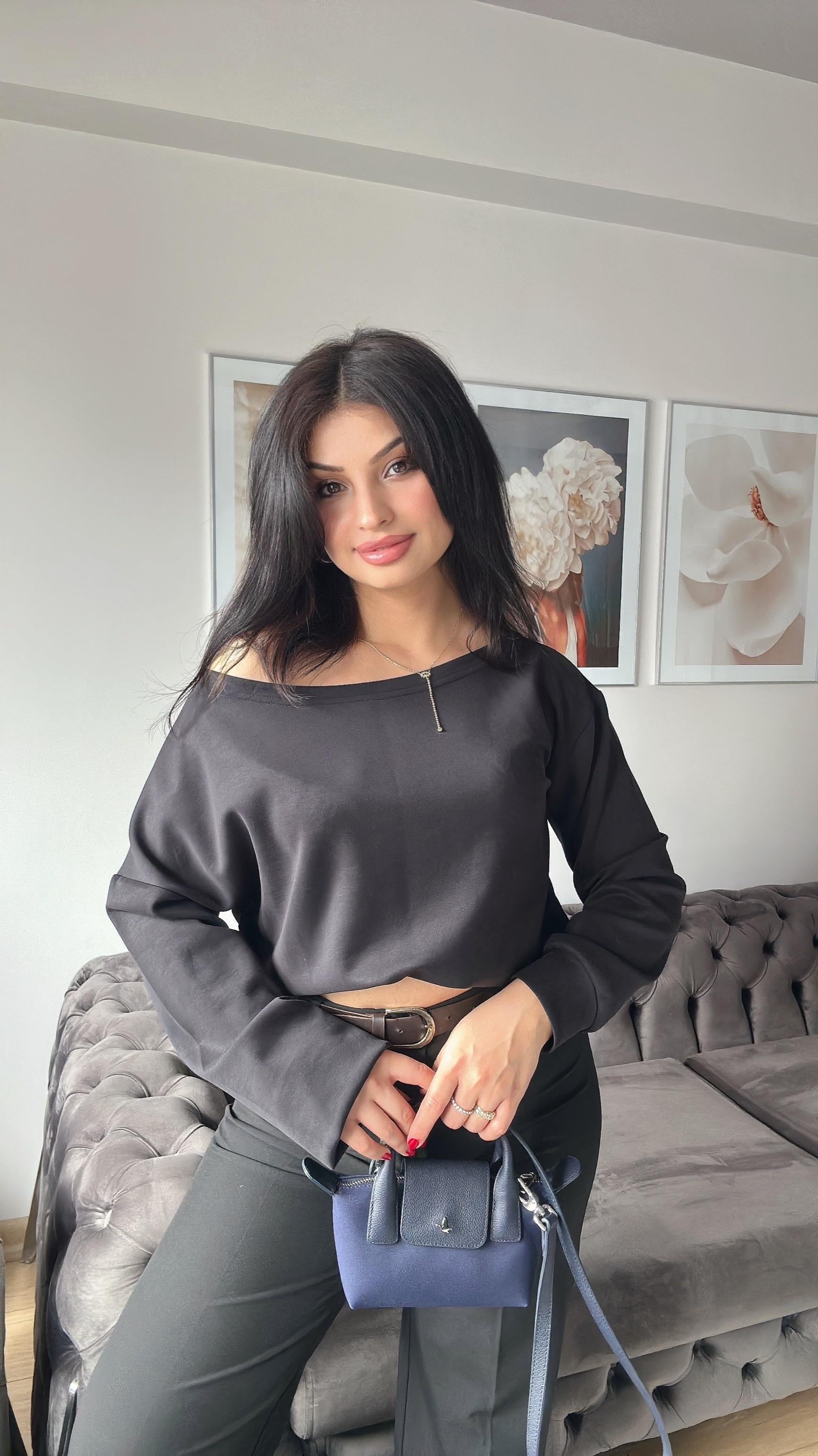 Modal Kumaş Kayık Yaka Bluz - Siyah