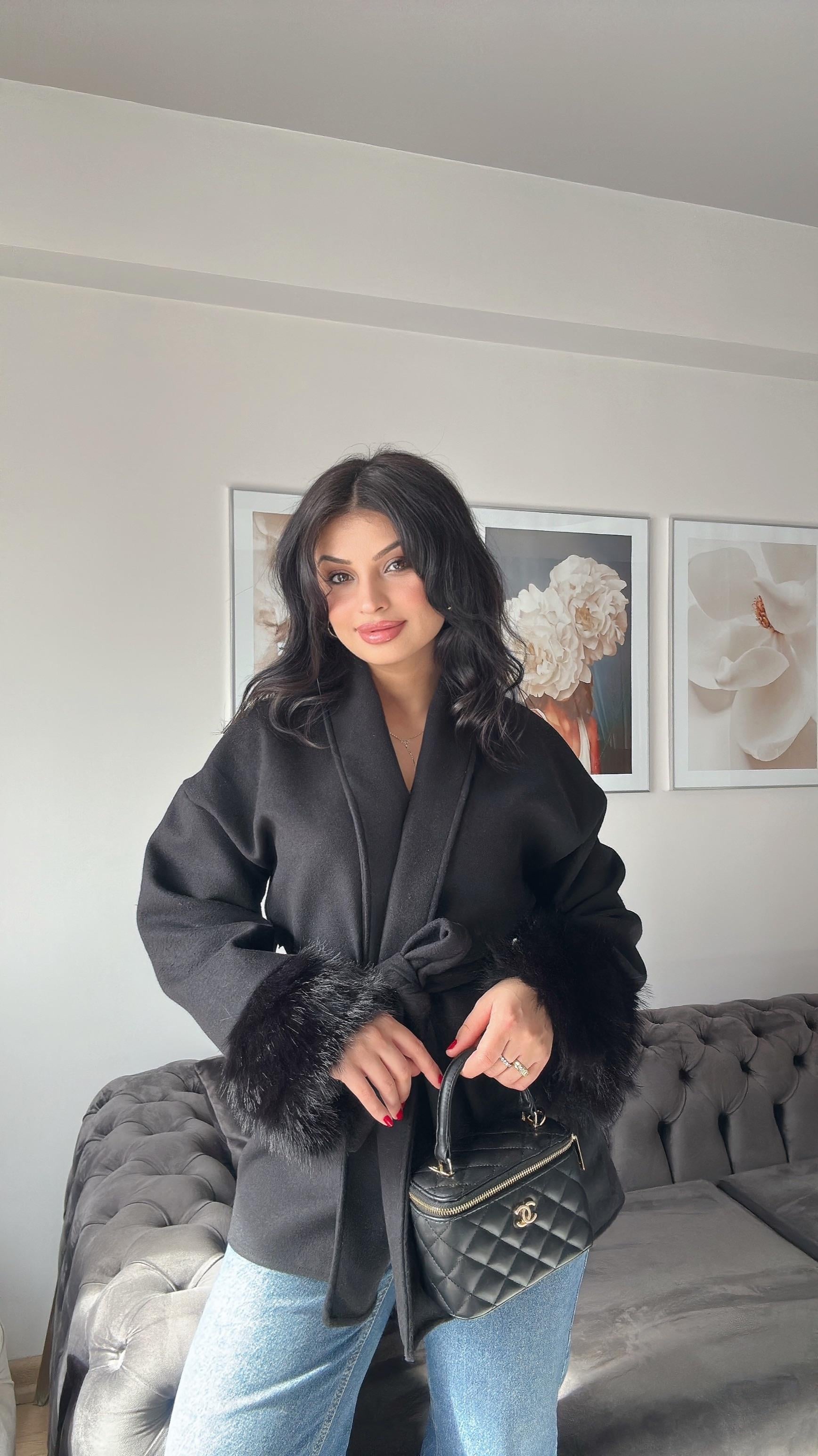 Premium Kürk Detaylı Kısa Kaban