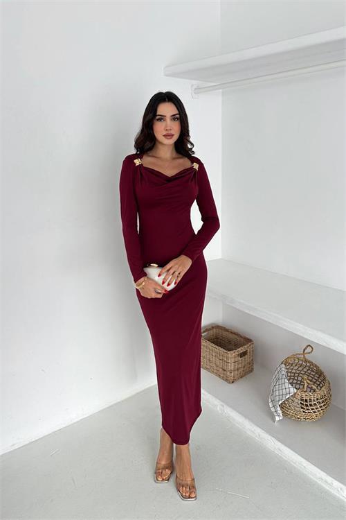 Dipmoda kadın drapeli kayık yaka gold aksesuarlı elbise DPK4386