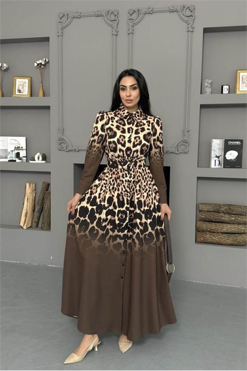 Dipmoda kadın kahverengi leopar desen atlas kumaş düğmeli ithal elbise DPMS2597