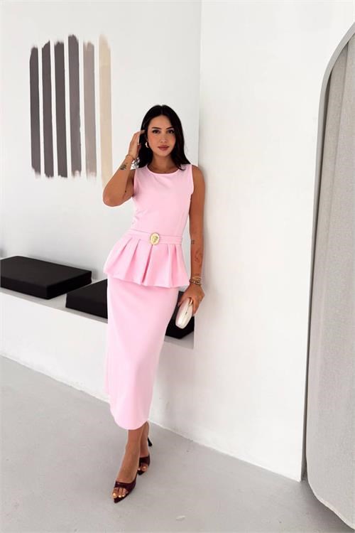 Dipmoda kadın pembe kolsuz peplum kesim midi boy kemer tokalı elbise DPK4640