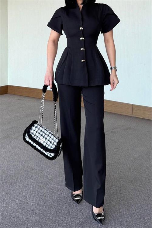 Dipmoda kadın siyah gold düğme detaylı peplum kesim premium takım DPSTR4423