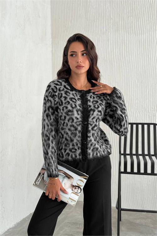 Neşeli butiık kadın leopar desenli düğmeli hırka NBASP24303