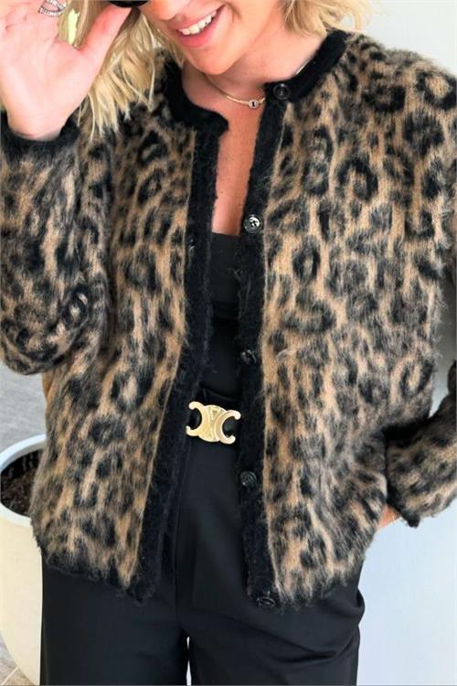 Neşeli butiık kadın leopar desenli düğmeli hırka NBASP24303