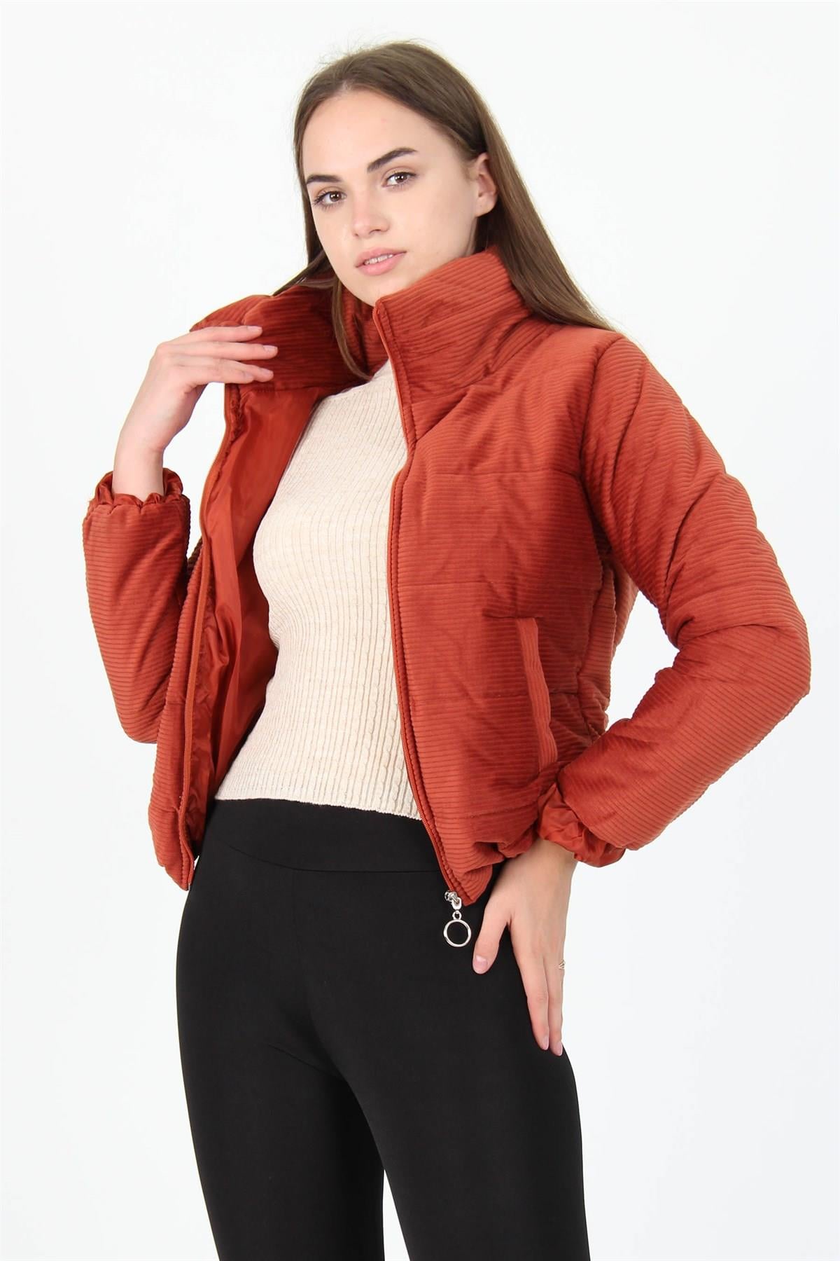 Neşeli Butik Kadın Yüksek Yaka Fermuar Detaylı Cepli Kışlık Kadife Mont NB7154 