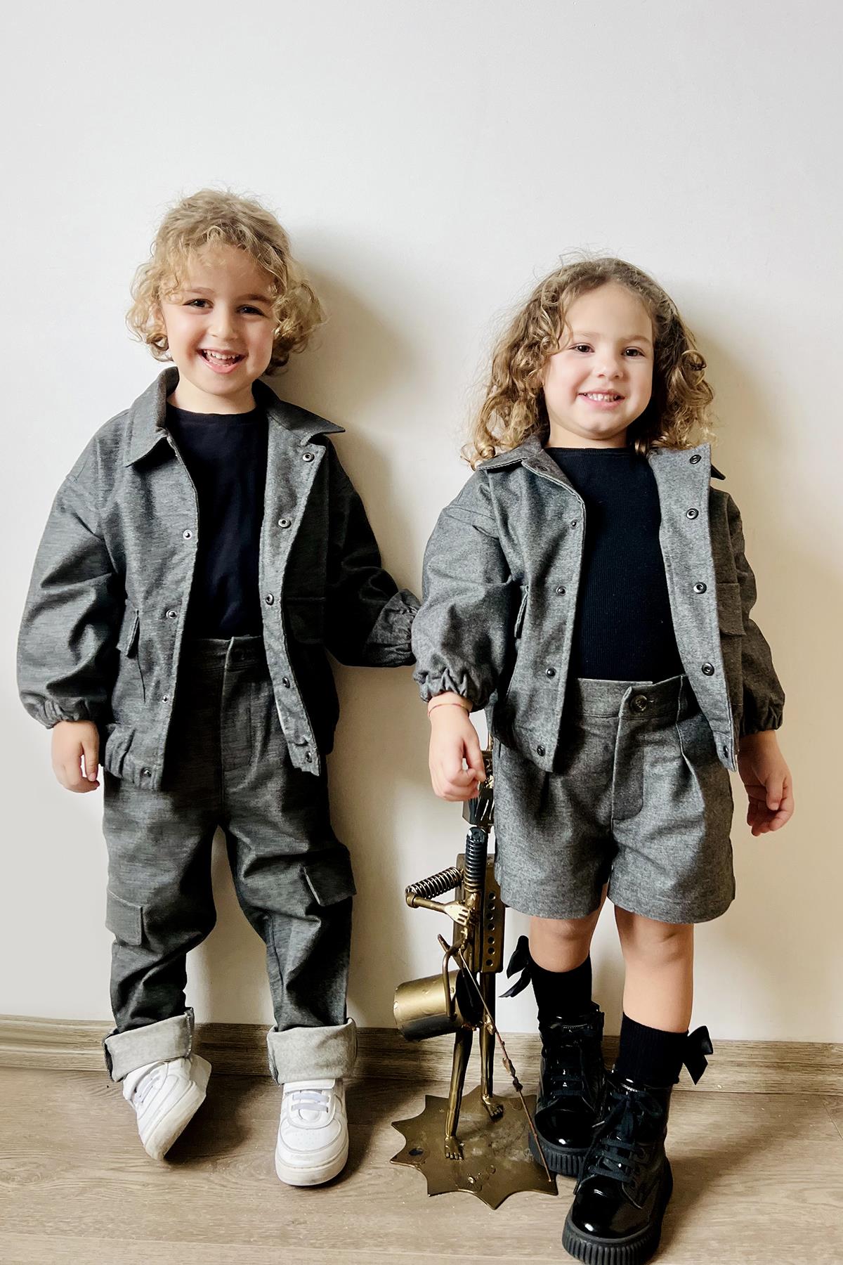 Gri Cep Detaylı Çocuk Ceket