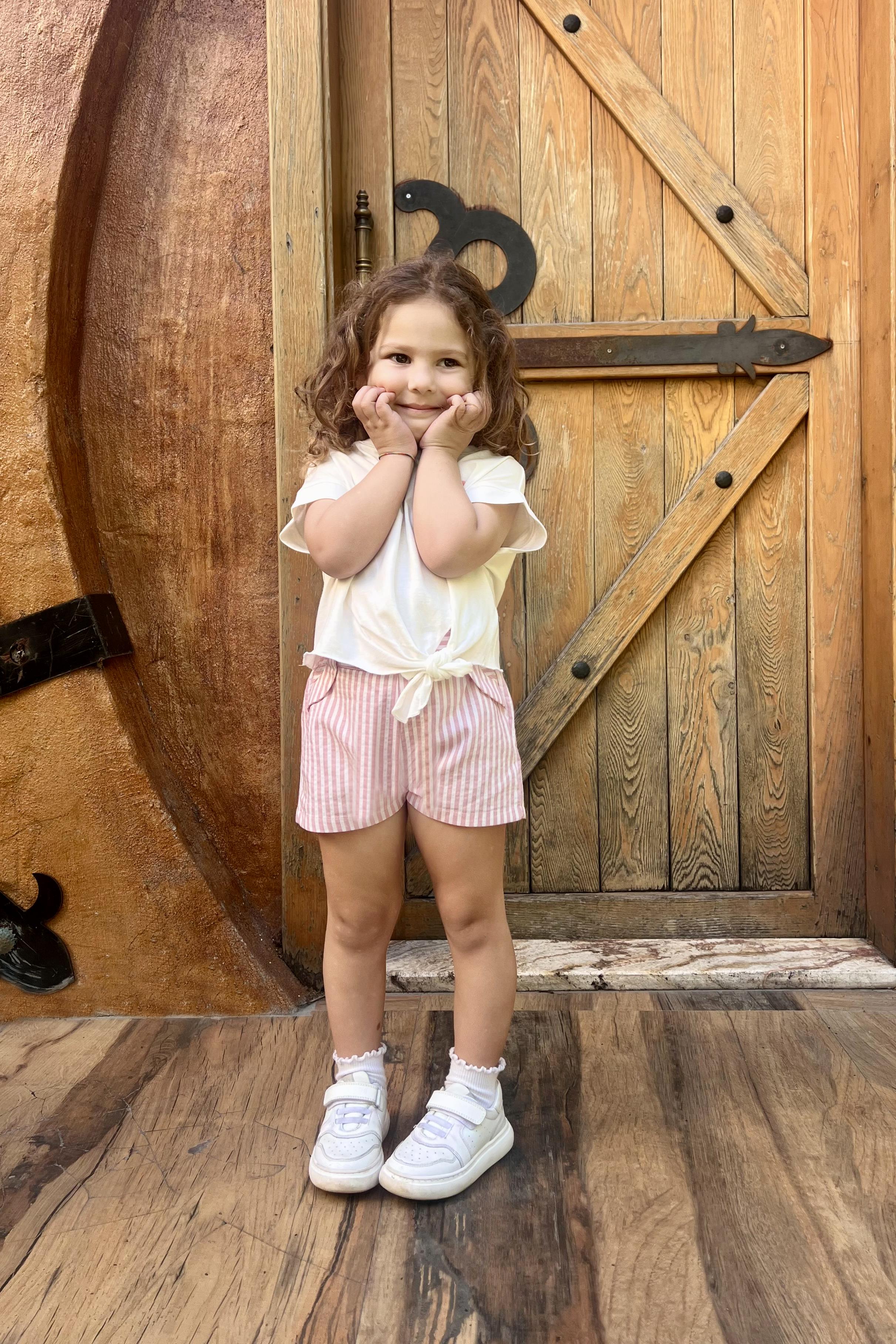 Pomeno Pembe Çizgili Kız Çocuk Şort