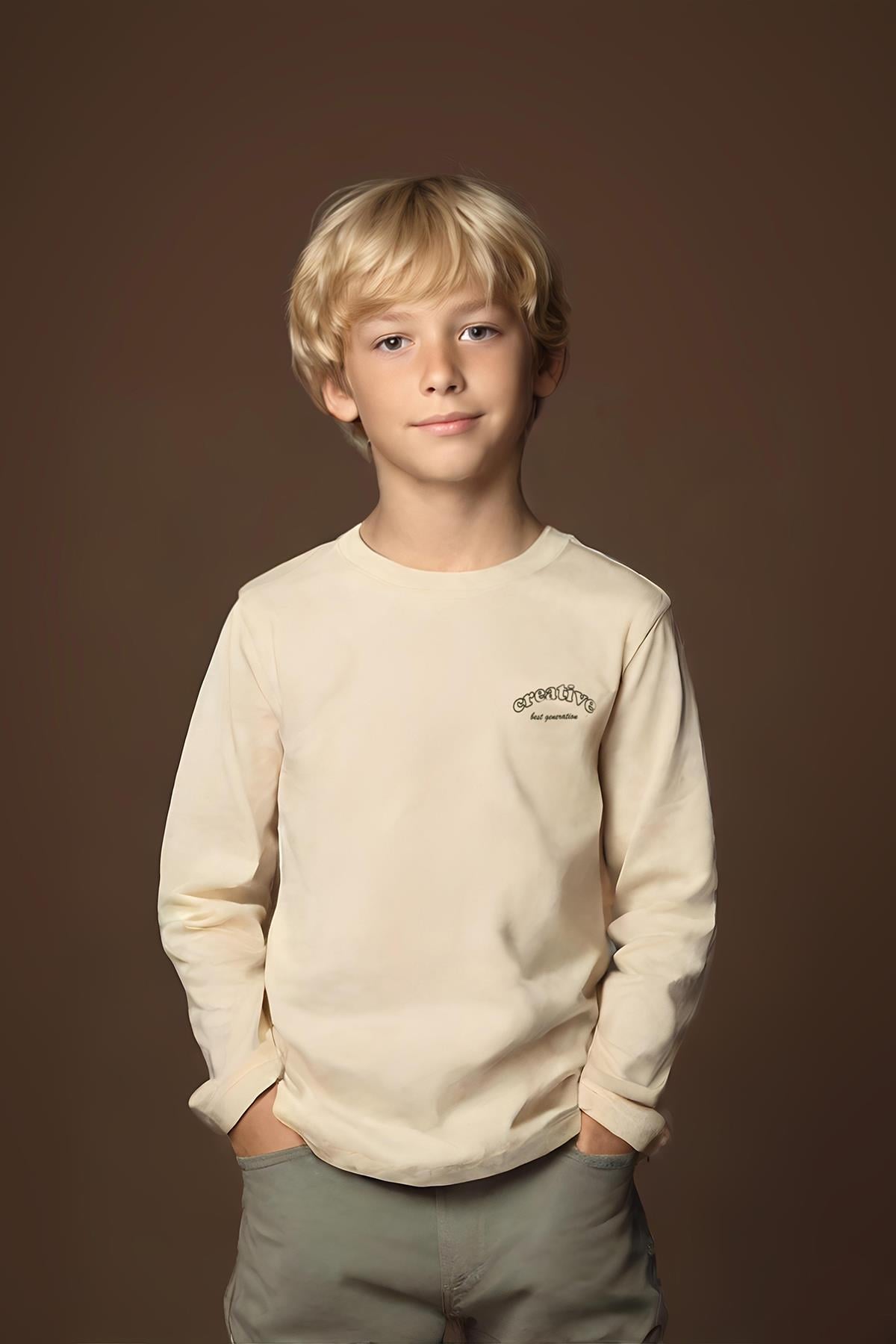 Bisiklet Yaka Uzun Kollu Erkek Çocuk Ekru Tişört