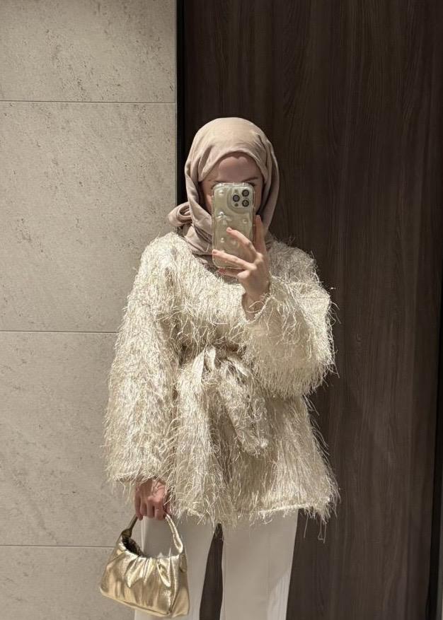 Püsküllü Ceket Beyaz