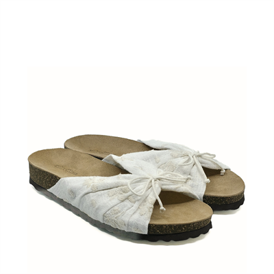 Julie - Beyaz Nakışlı Keten Mantar Taban Terlik