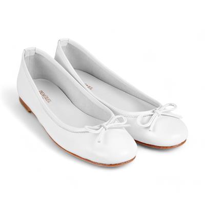 Leila - Beyaz Deri Babet Ayakkabı