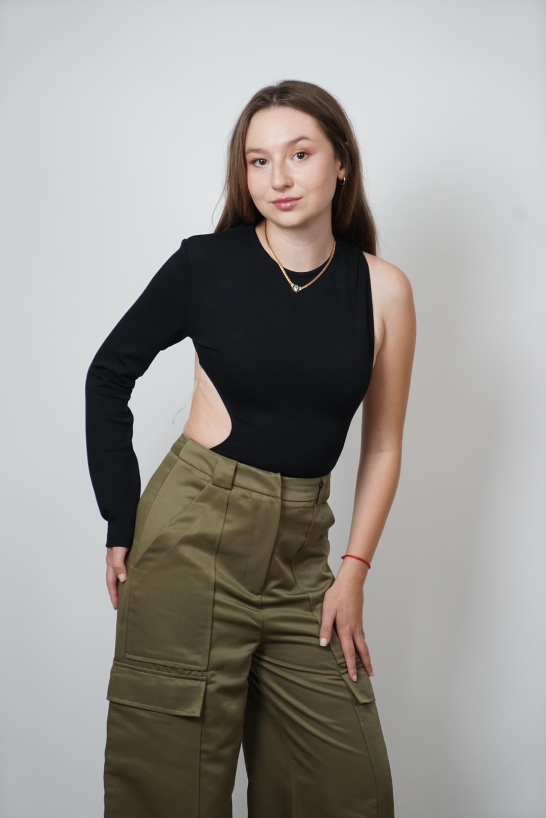 asimetrik dekolte  body