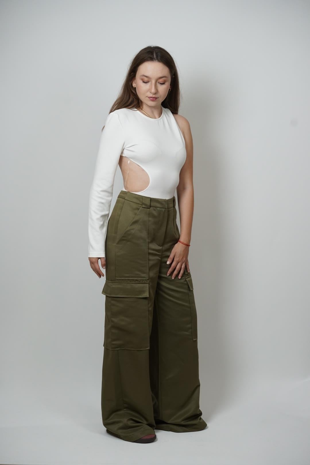 asimetrik dekolte  body