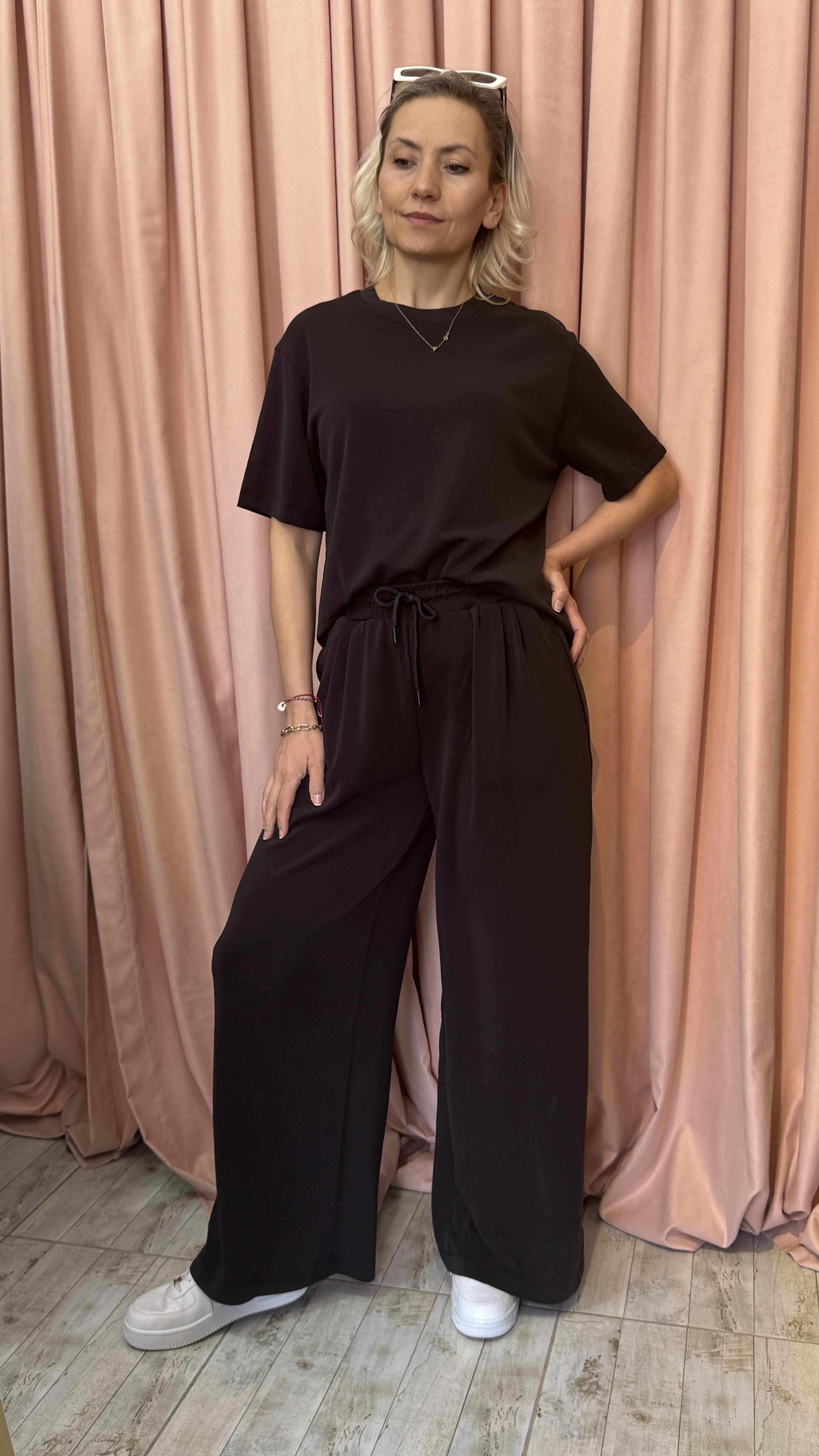 t-shirt pantolon takım