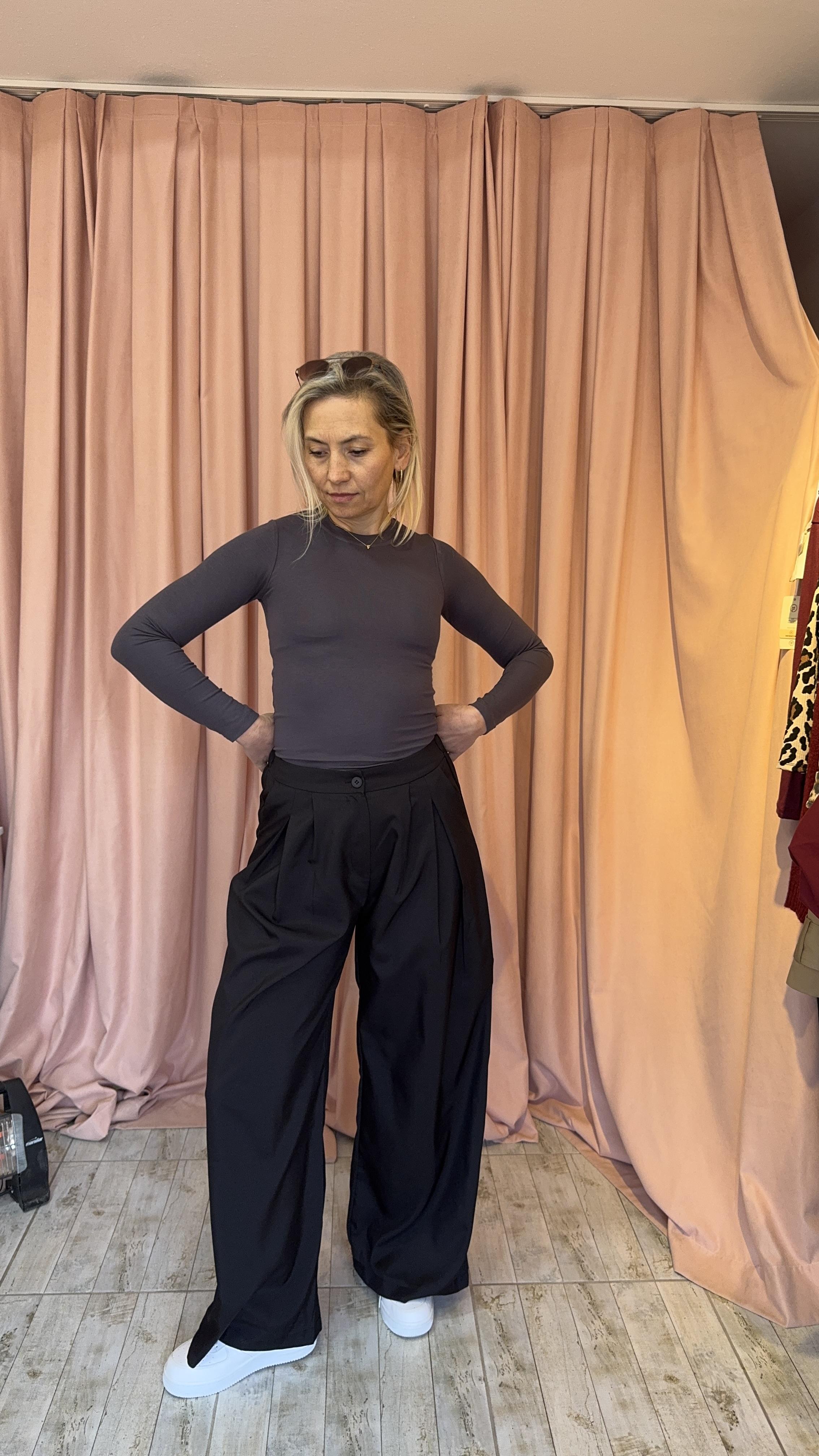 beli lastik detay pileli pantolon