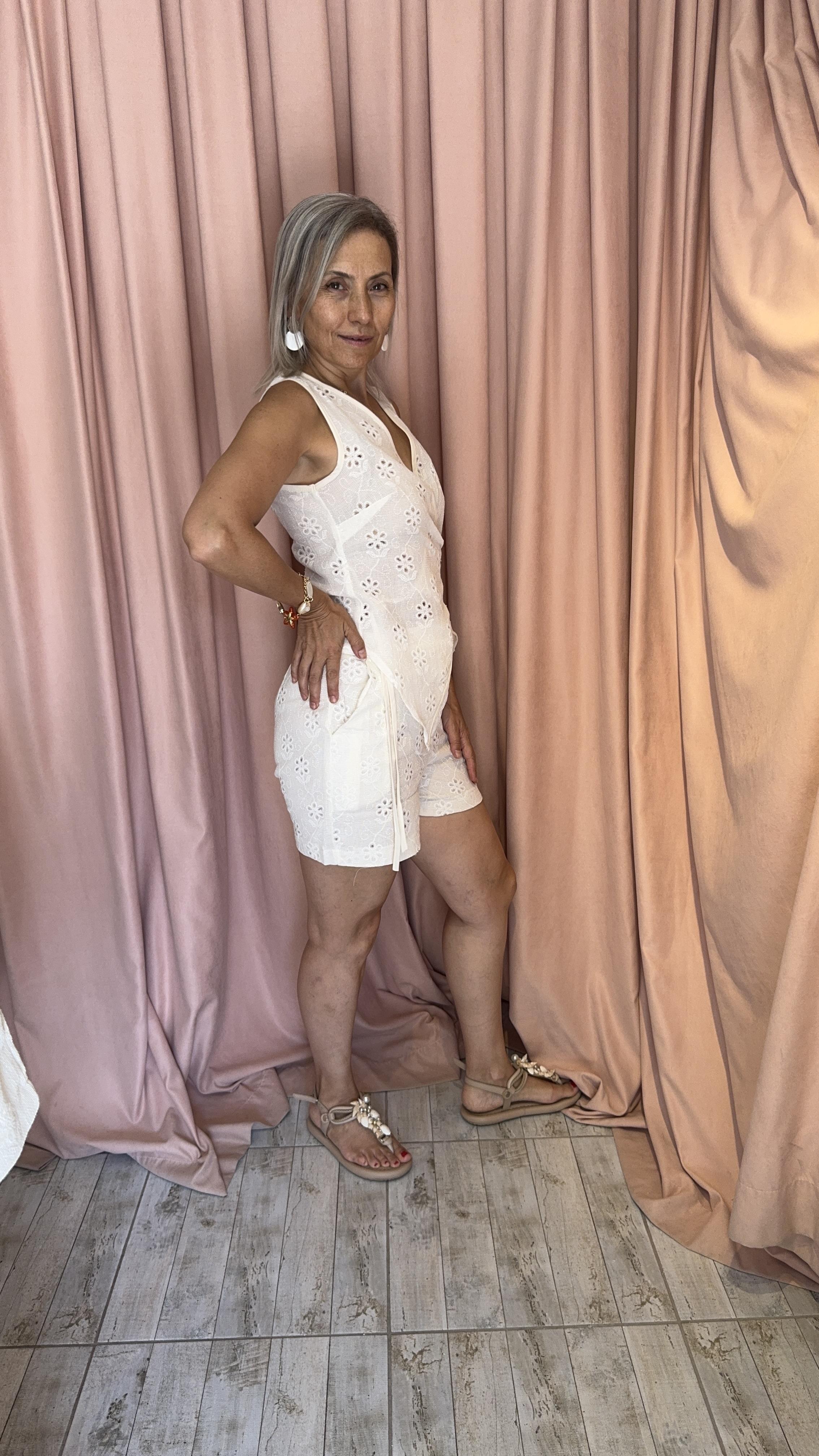 ÇİÇEK DESENLİ ŞORT