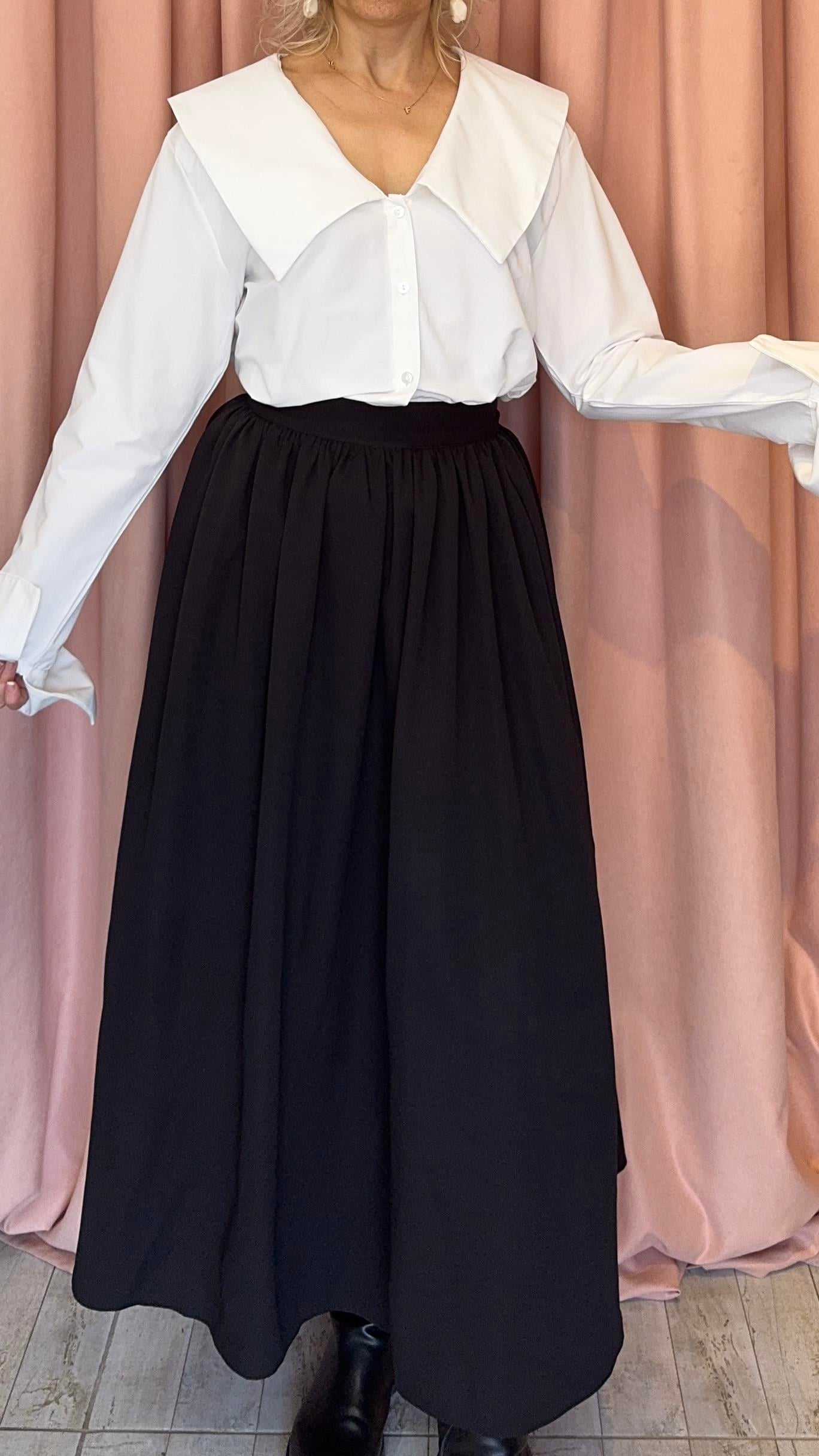 GENİŞ YAKA VOLAN KOL GÖMLEK 