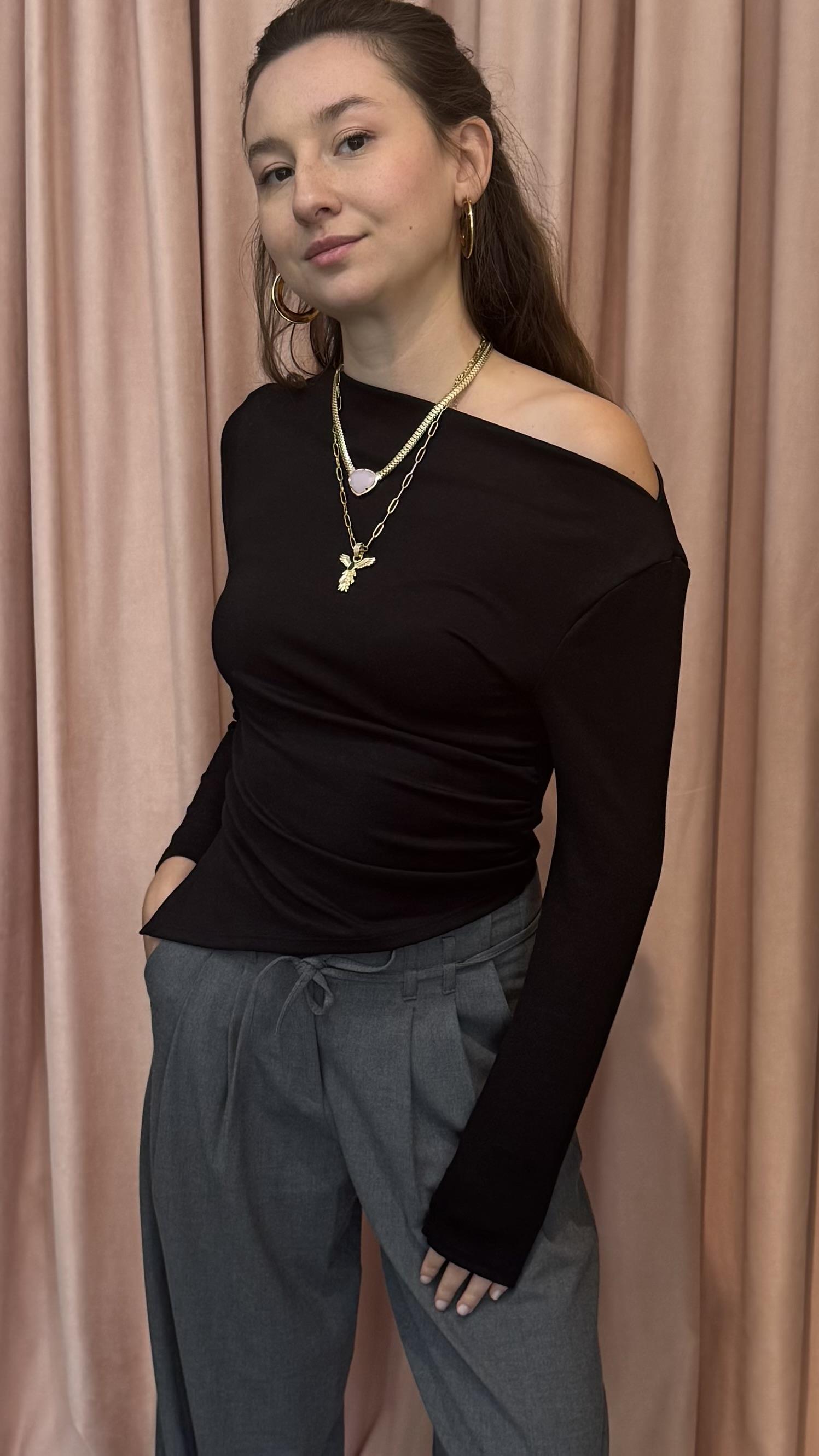 kayık yaka asimetrik bluz