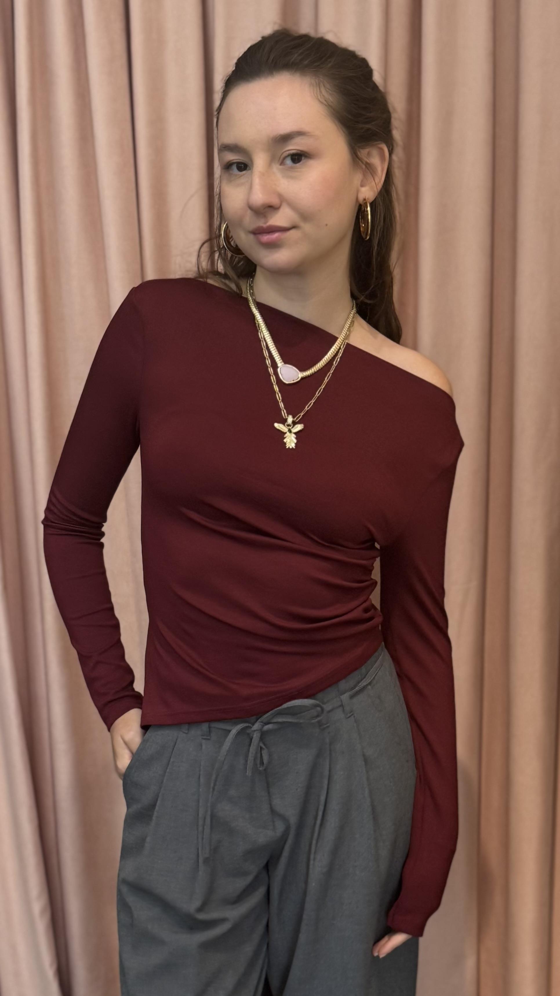 kayık yaka asimetrik bluz