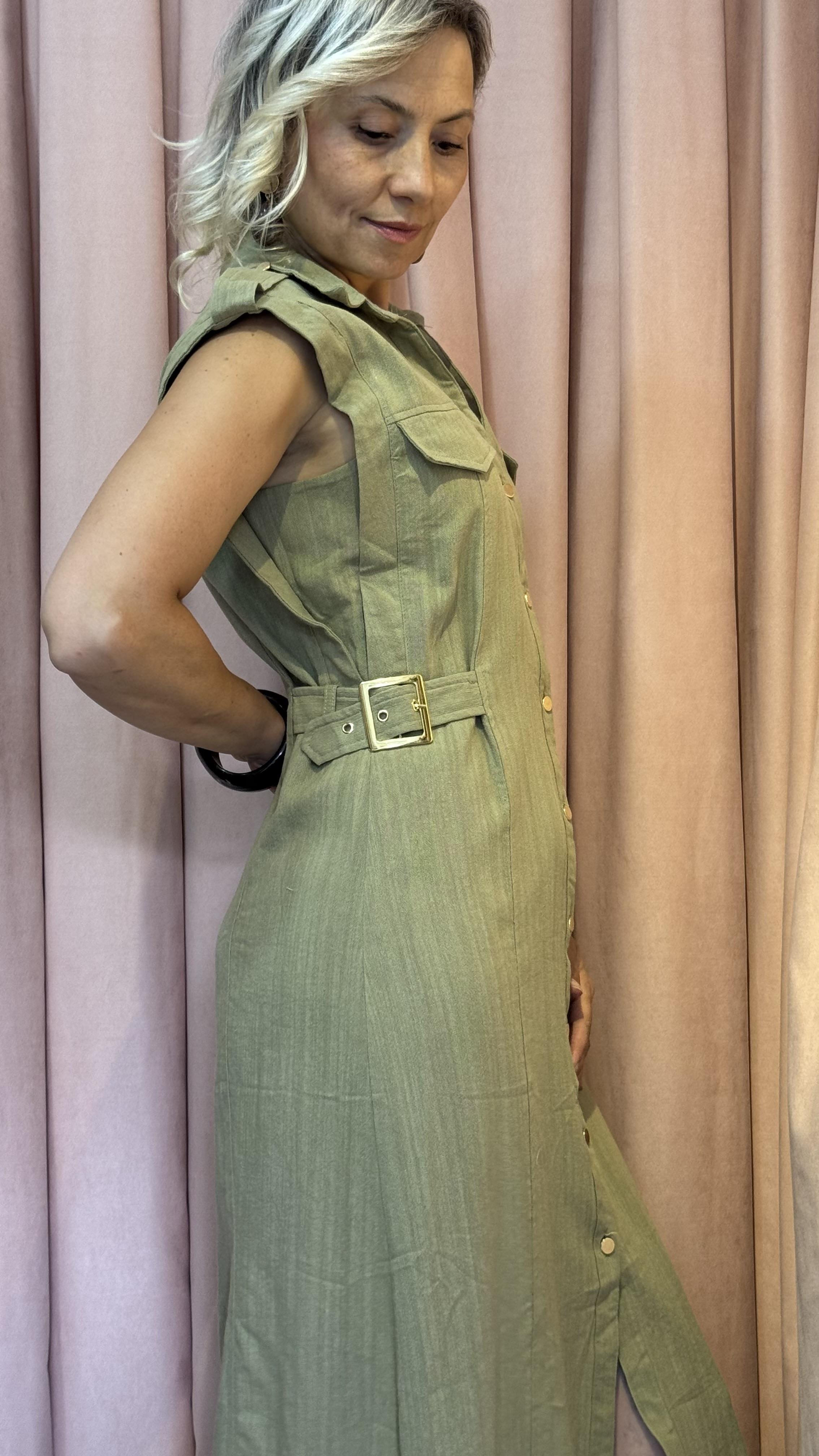 Önden düğmeli keten elbise