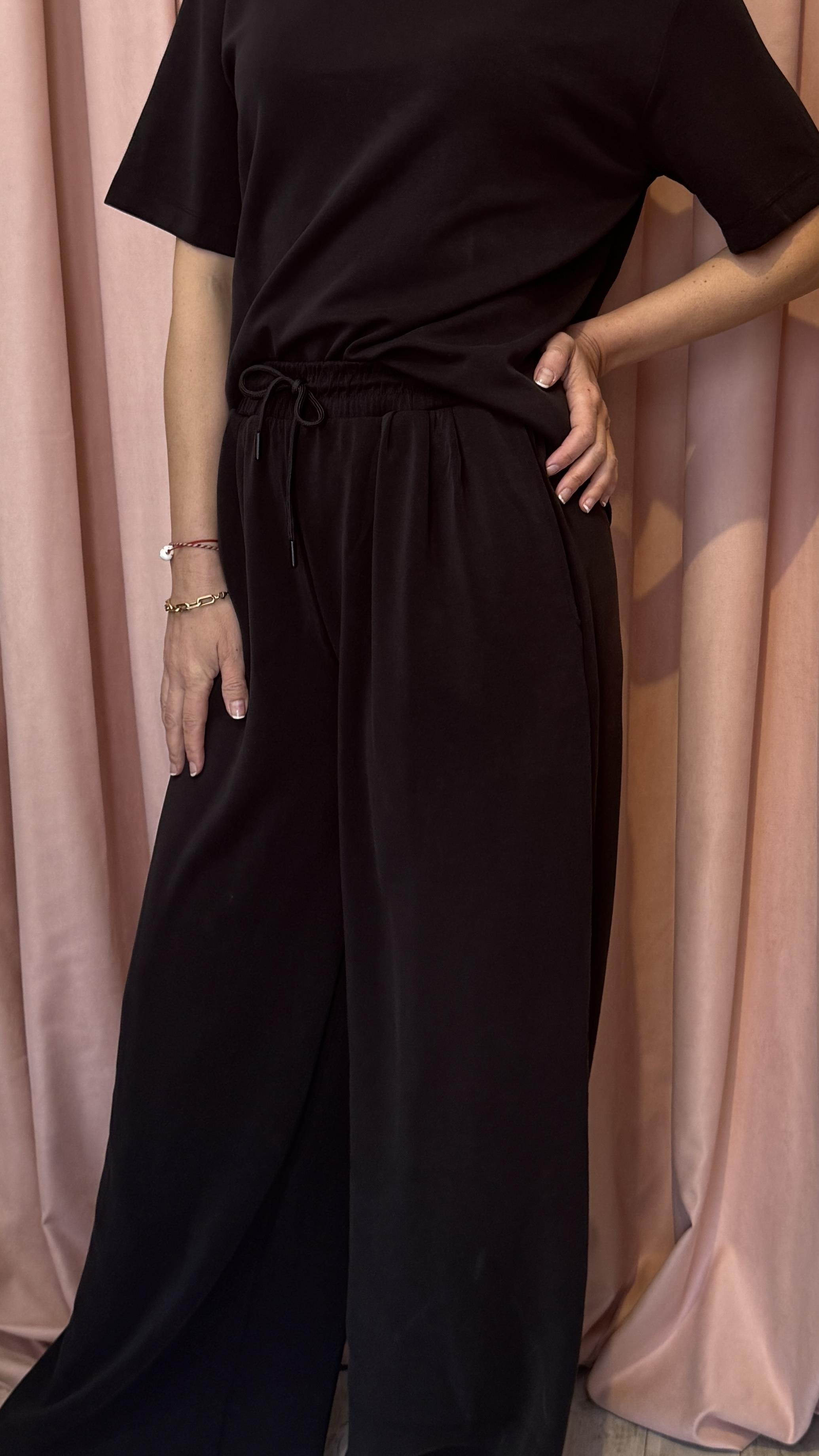 t-shirt pantolon takım