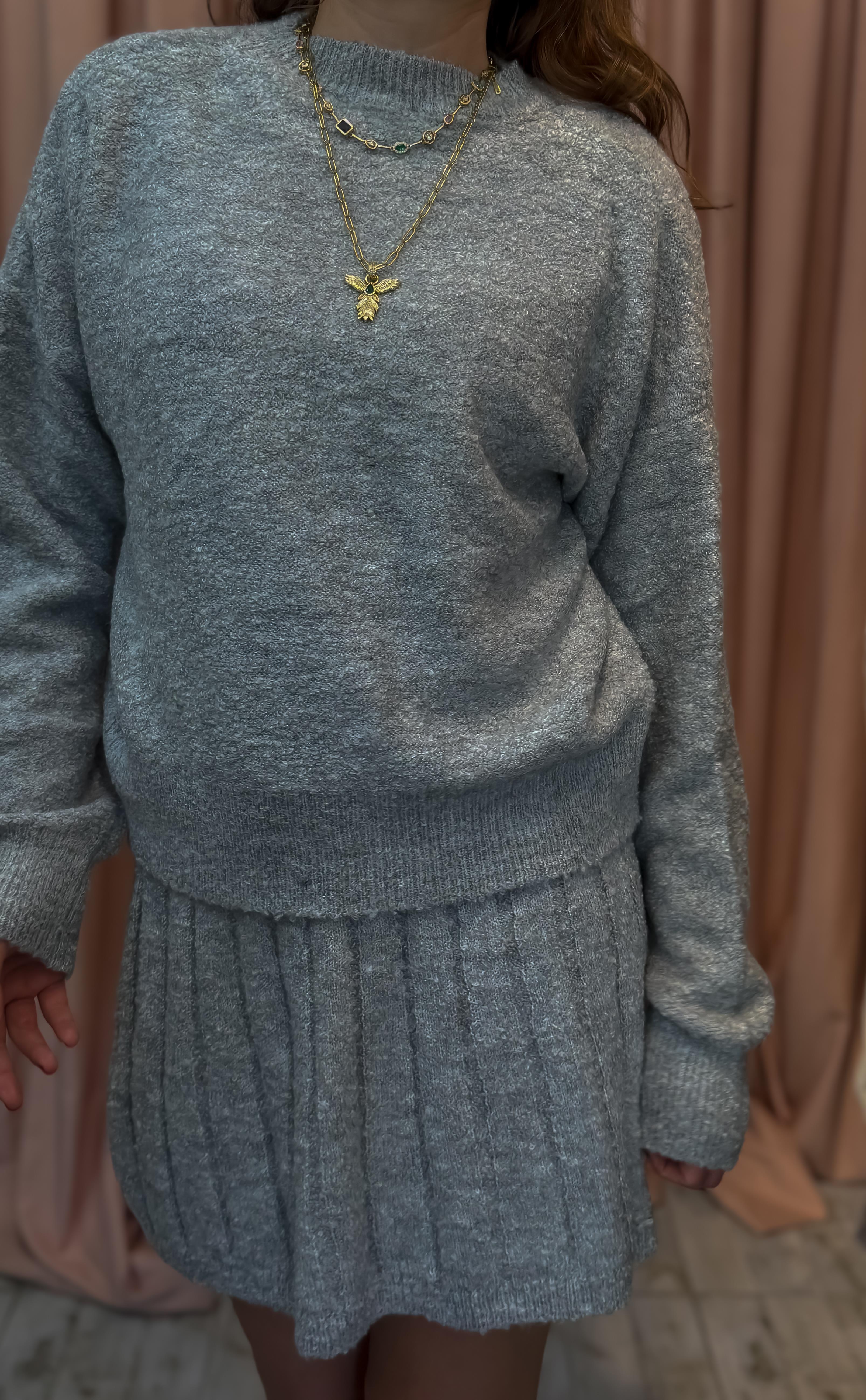 triko pileli etek kazak takım