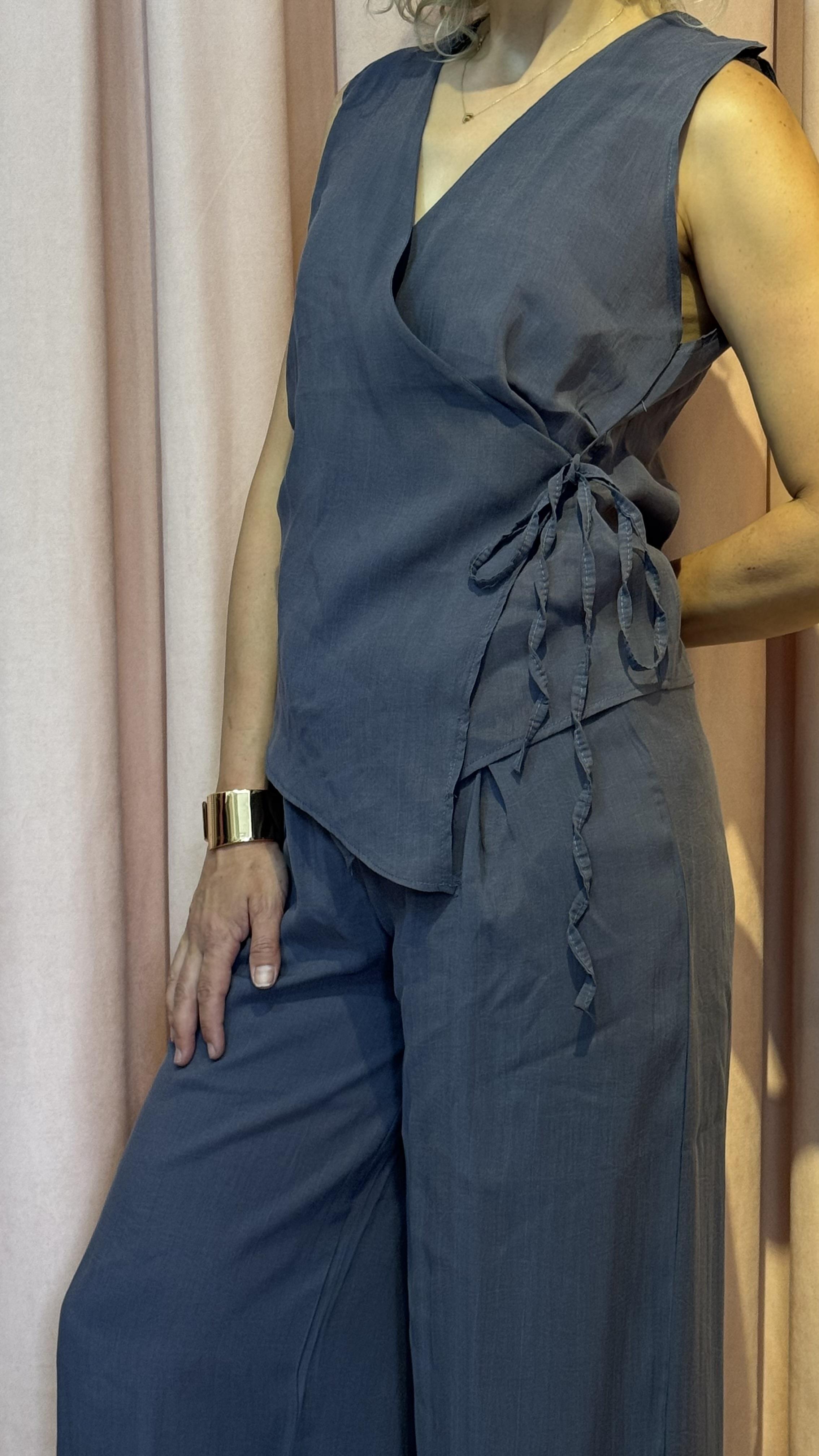 Yandan bağcıklı takım