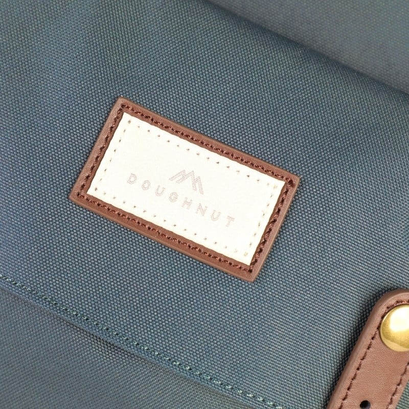 Doughnut Macaroon Large Lake 