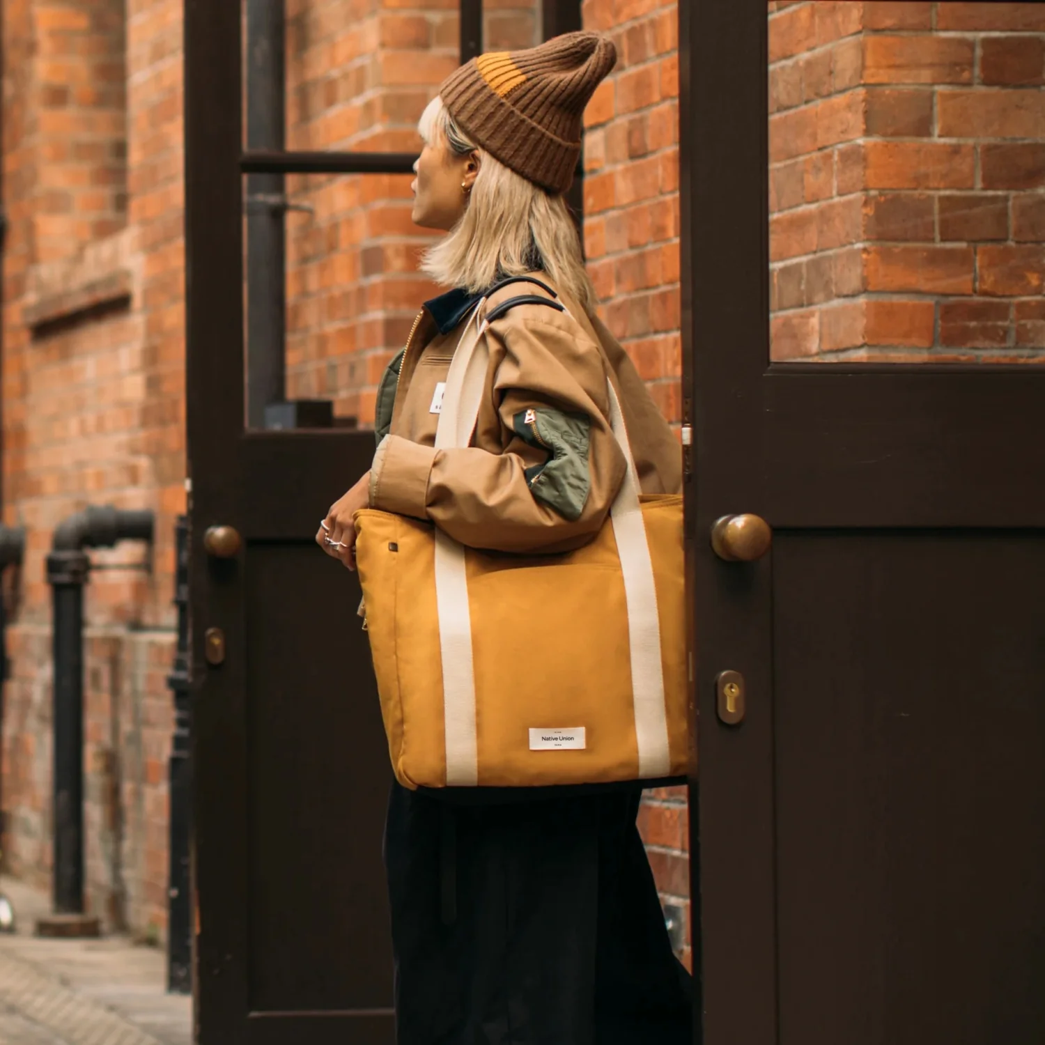 Native Union WFA Kraft Shoulder Bag 