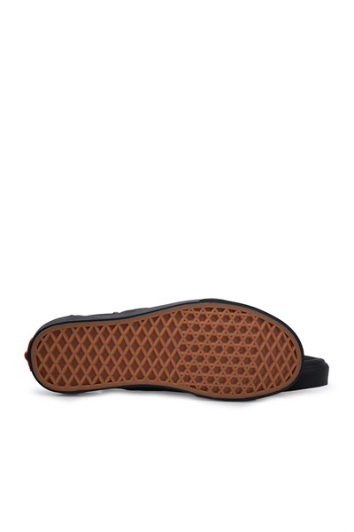 CLASSIC SLIP-ON