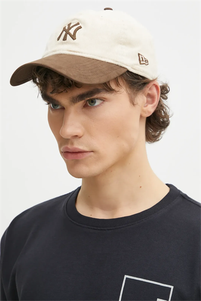 New Era PREMIUM CORD 9TWENTY NEYYAN  STN