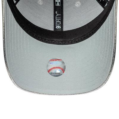 New Era Yankees Womens MLB Metallic Silver 9FORTY Ayarlanabilir Şapka