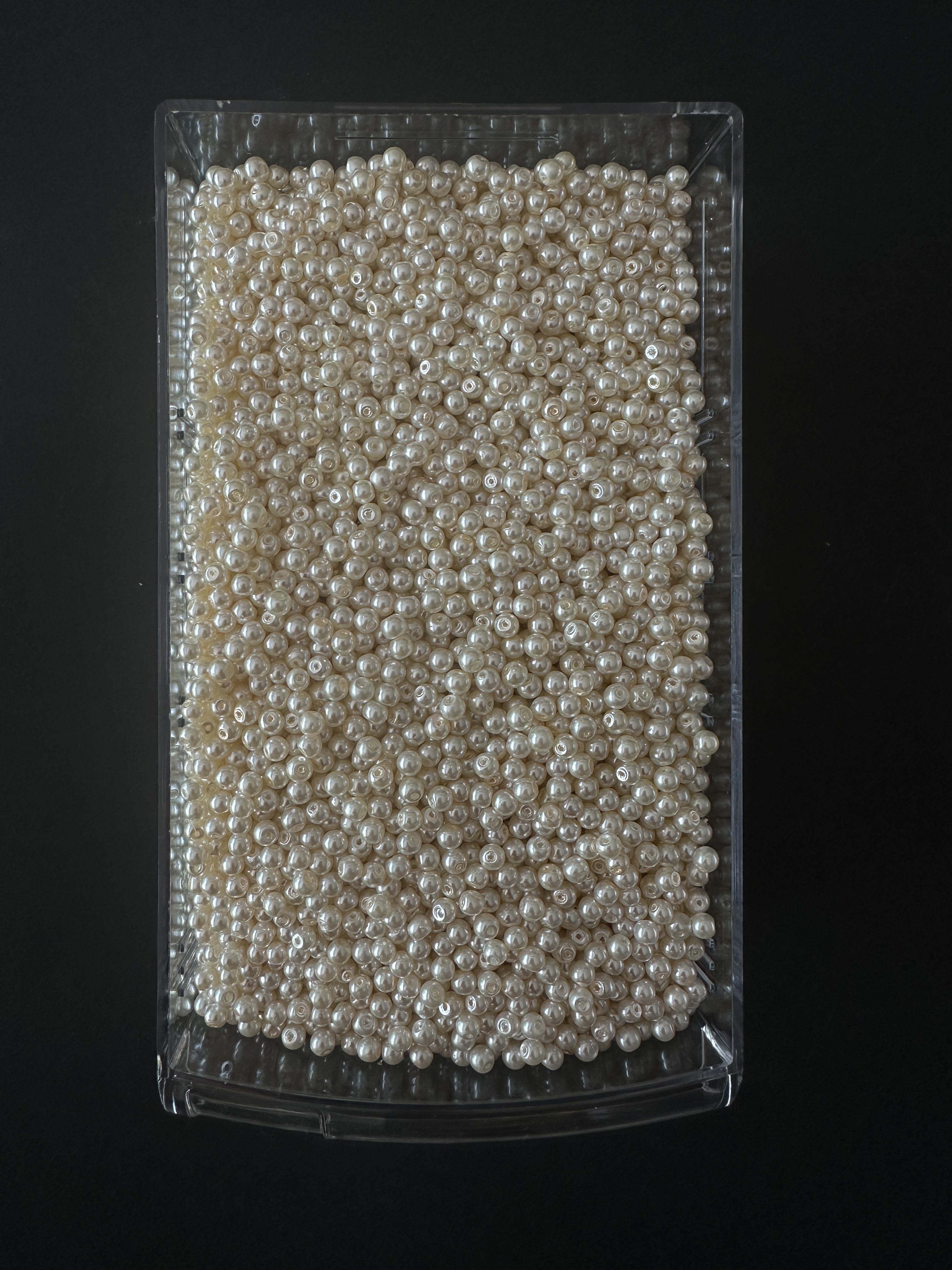 Krem renk Cam inci boncuk 4 mm (100 gram)