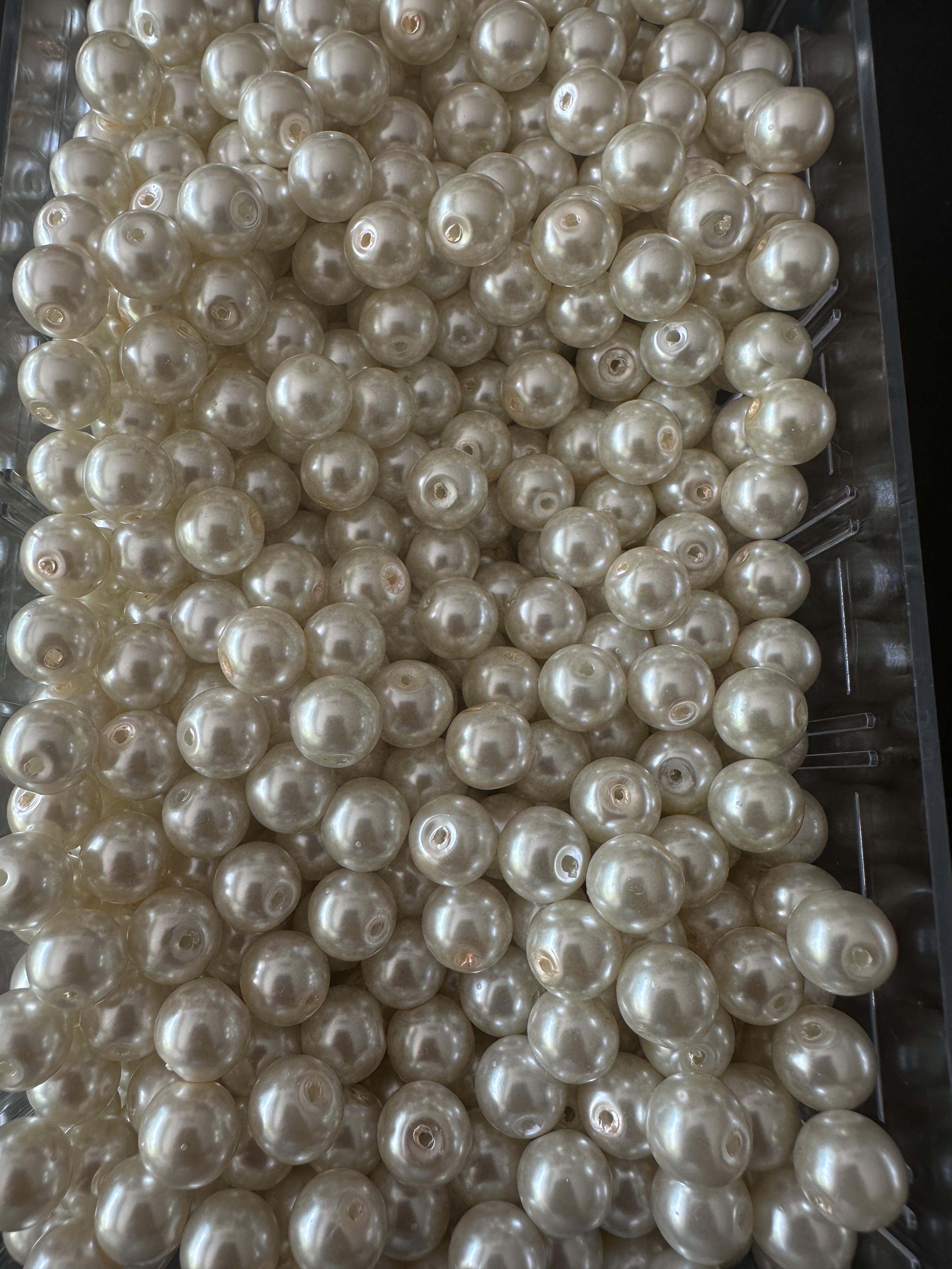 Krem  renk Cam inci boncuk 10 mm (10 gram)