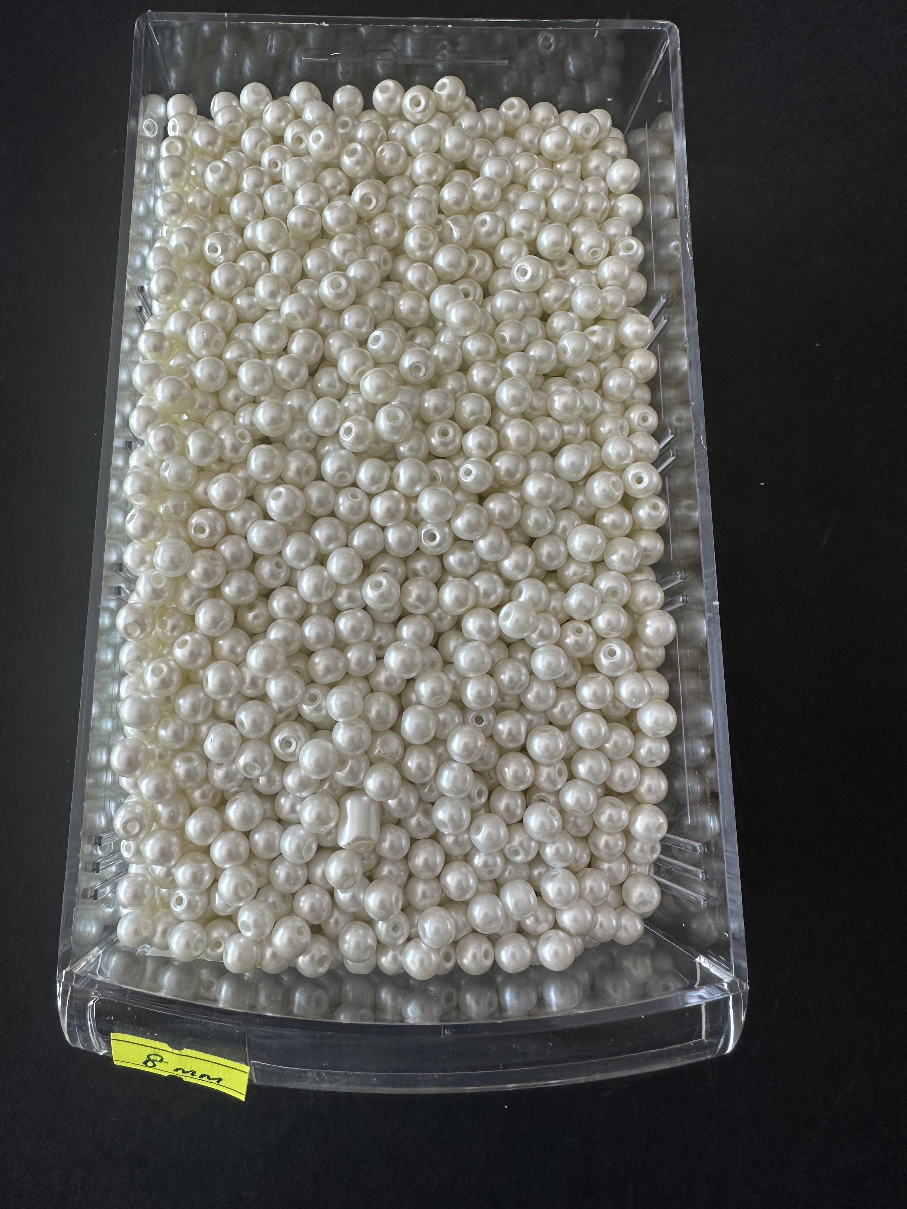 Krem  renk Cam inci boncuk 8 mm (10 gram)