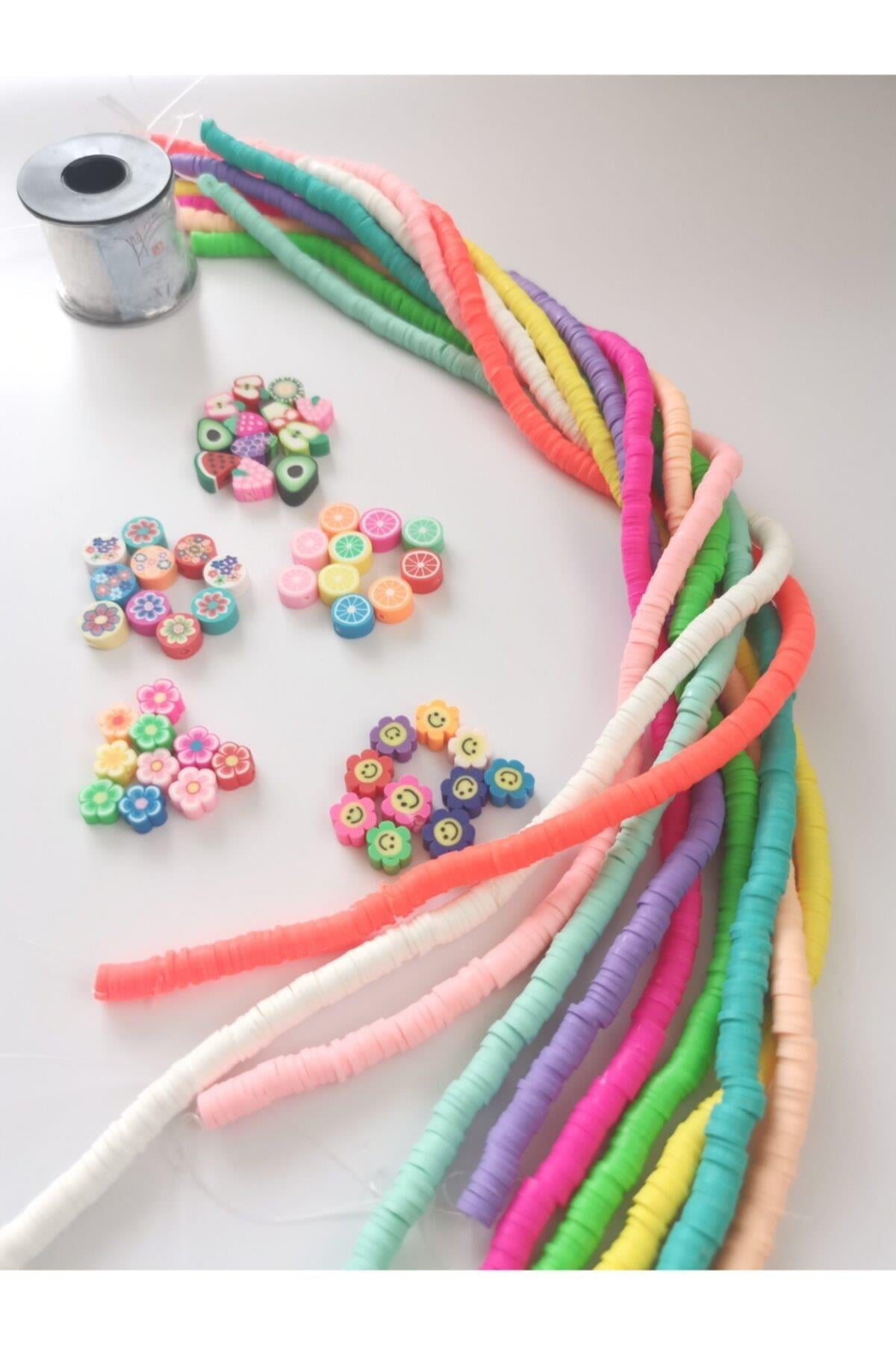 61 Prç 10 Rnk Fimo Boncuk 6m, 5 Farklı Figür 1adet Lastik Misina Hobi Takı Yapımı Set