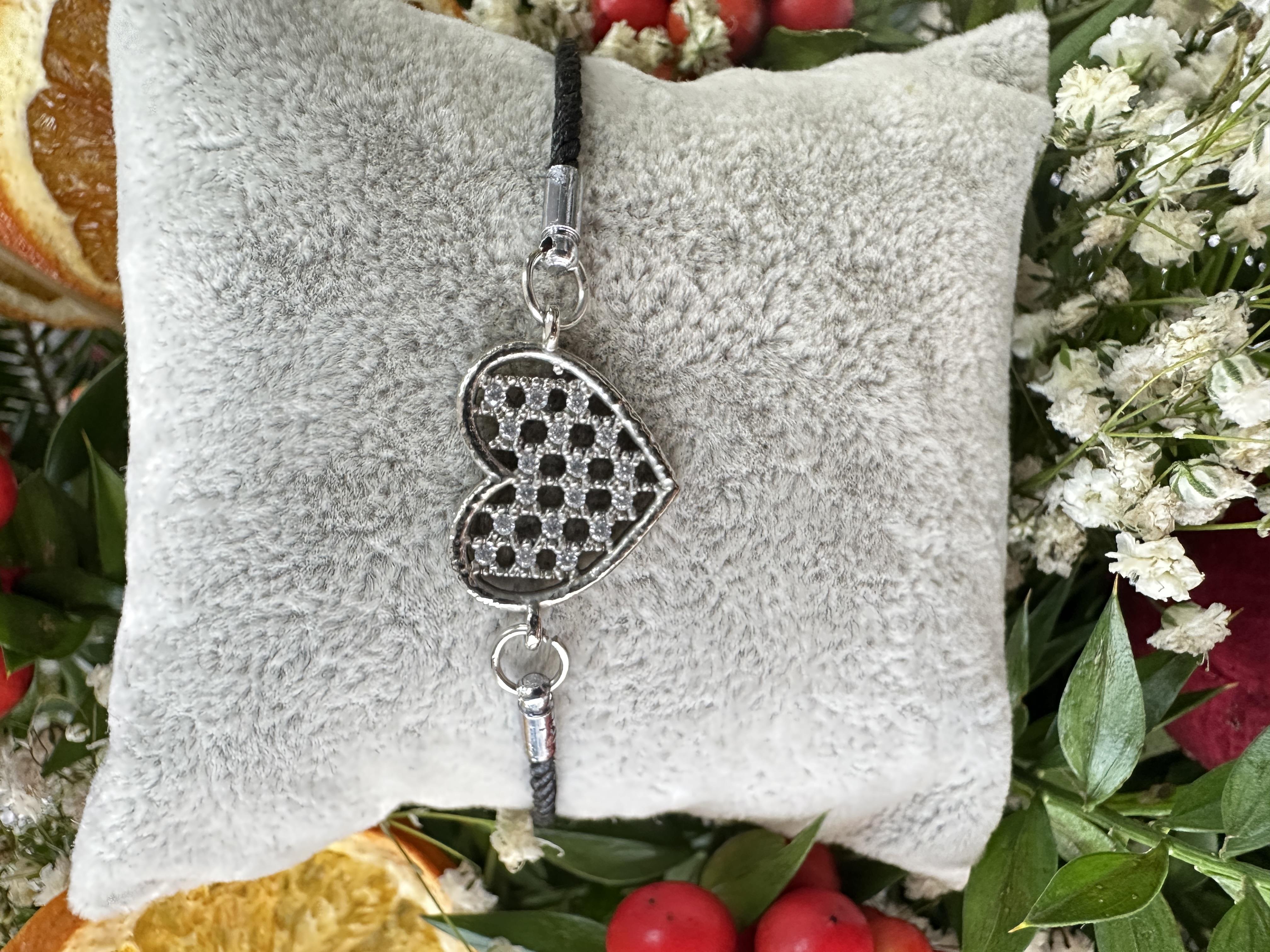 Kalp Model Zirkon Taşlı Asansörlü Bileklik