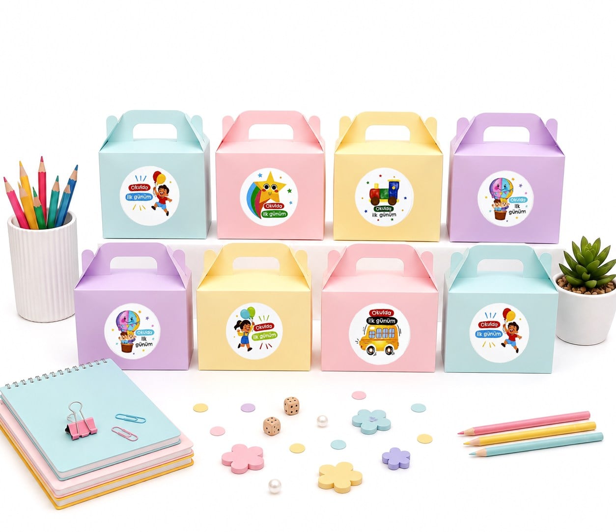 10x14 cm Karışık Renkli Karton Hediye Kutusu Okulda İlk Günüm Etiketli 12li Set