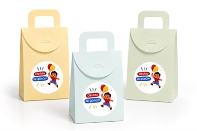 10x15 cm Renkli Karton Hediye Kutusu Okulda İlk Günüm Etiketli 15li Set