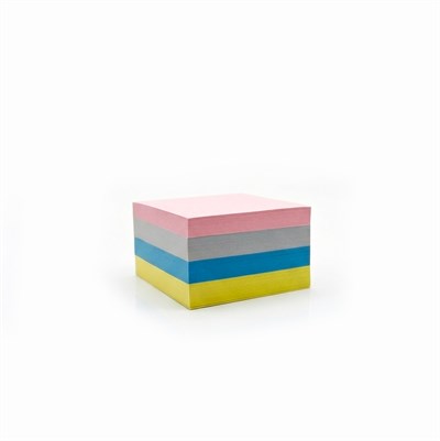 8x8 cm Karışık Renkli Blok Not – 250 Yaprak Pratik Kare Not Kağıdı